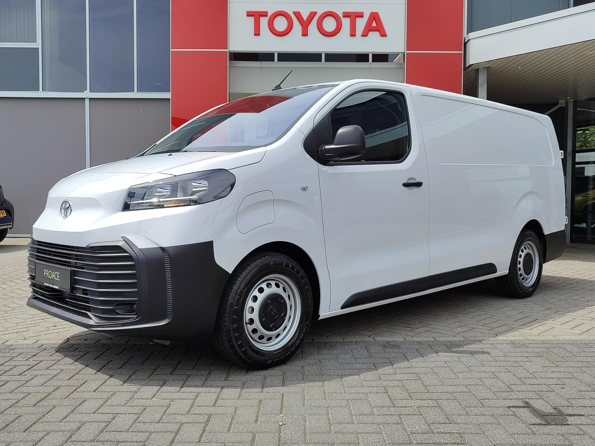 Toyota ProAce Long Worker Electric Challenger Extra Range 75 kWh NIEUW MODEL DIRECT LEVERBAAR PARK-SENSOREN BLUETOOTH APPLE/ANDROID CRUISE AIRCO EL-RAMEN/SPIEGELS