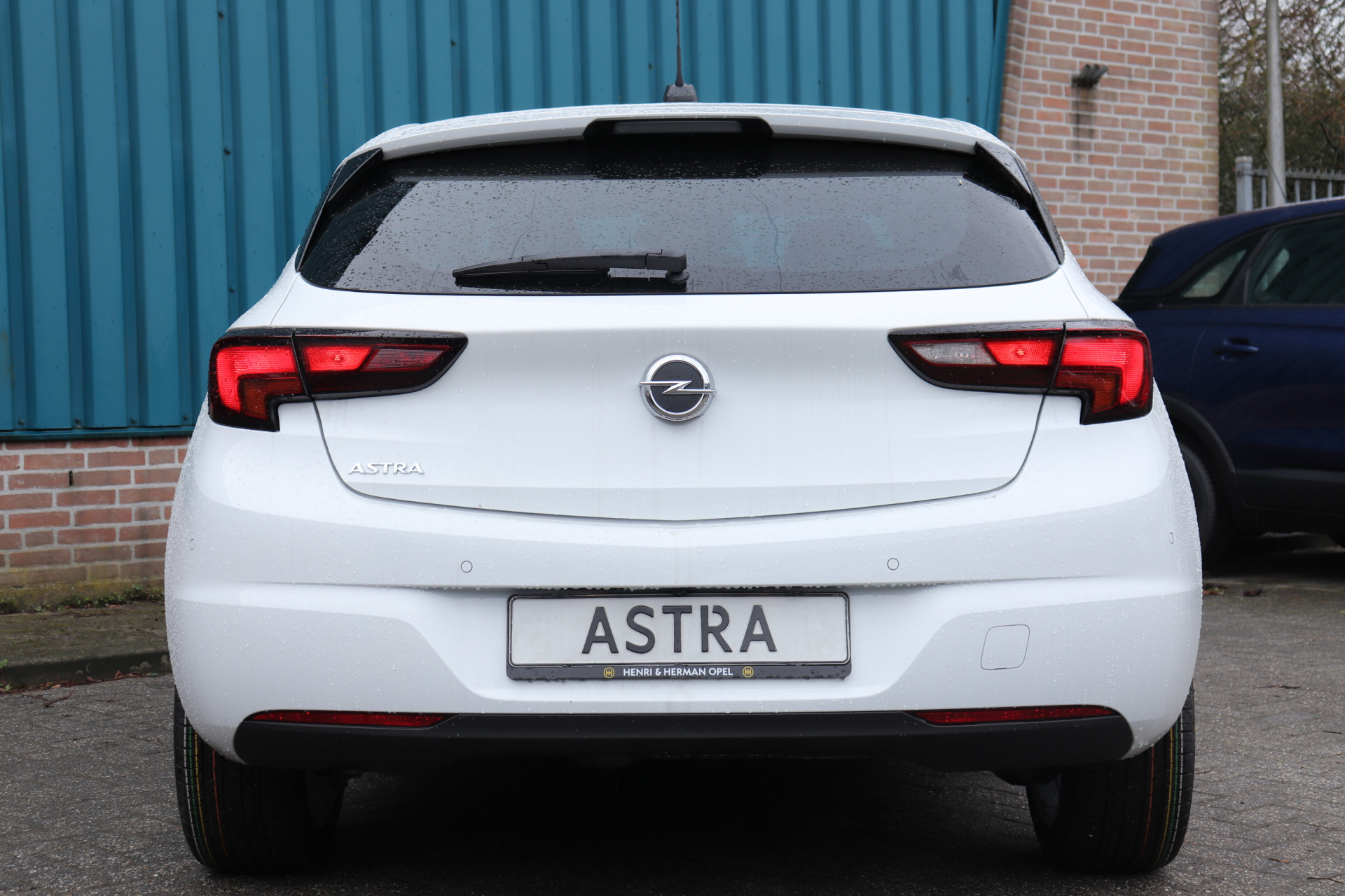 Opel Astra 130pk Turbo Elegance (17"LMV/Alcantara/P.Glass)