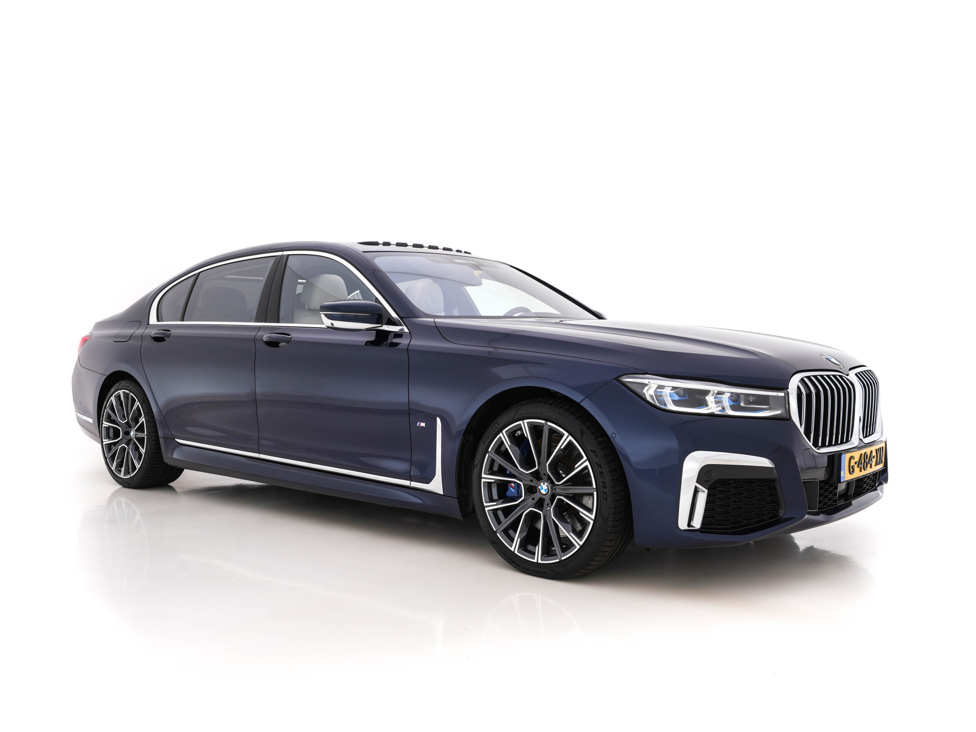 BMW 7 Serie 745Le xDrive High Executive M-Sport-Pack (INCL-BTW) *PANO | HEAD-UP | LASER-LED | ADAPT.CRUISE | HARMAN/KARDON-AUDIO | BLIS | DIGI-COCKPIT  | SURROUND-VIEW | NAVI-FULLMAP | MEMORY-PACK | 20''ALU*