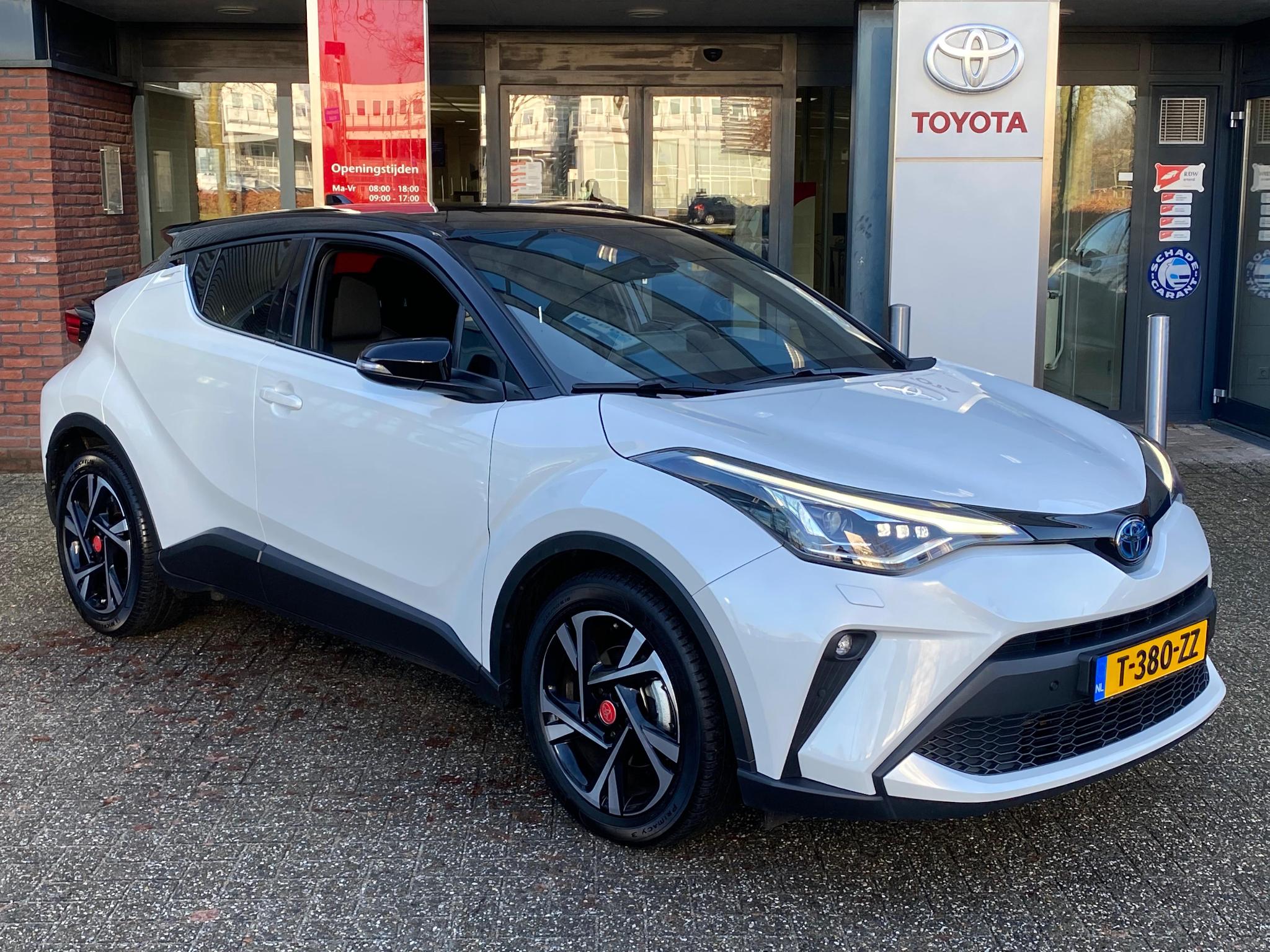 Toyota C-HR 2.0 HYBRID DYNAMIC Toyota C-HR 2.0 Hybrid Dynamic