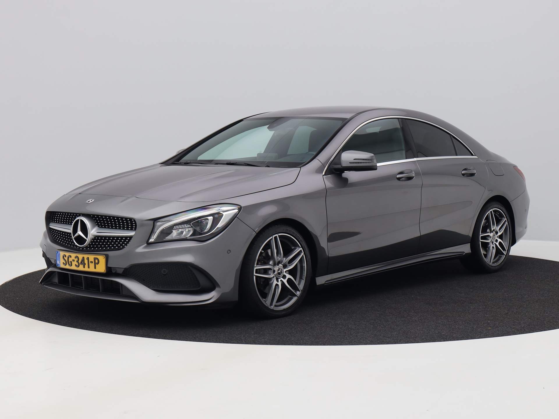 Mercedes-Benz CLA 180 Automaat Business Solution AMG