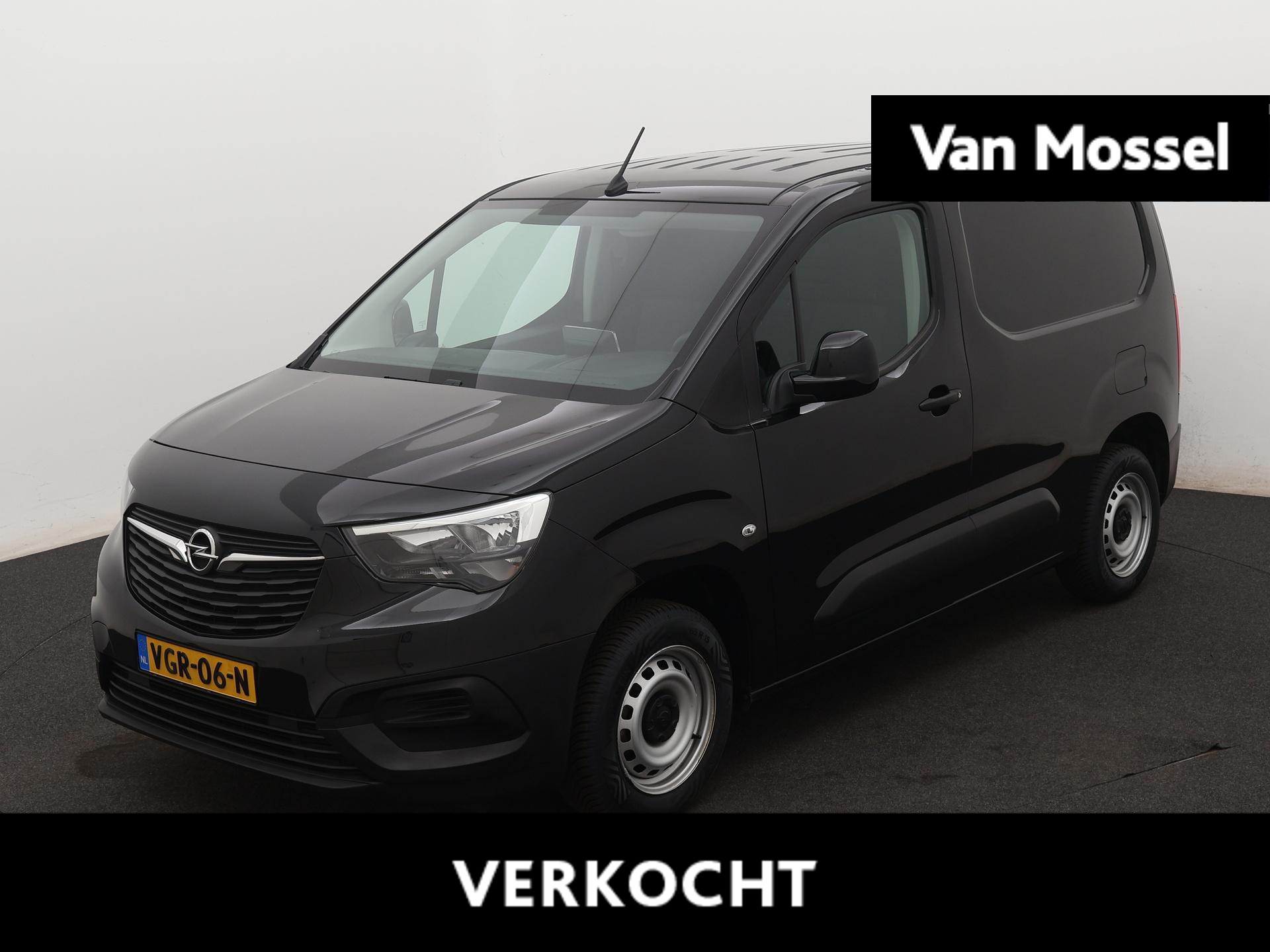Opel Combo 1.5D L1H1 Edition | Navigatie | Parkeersensoren | Houten vloer in laadruimte