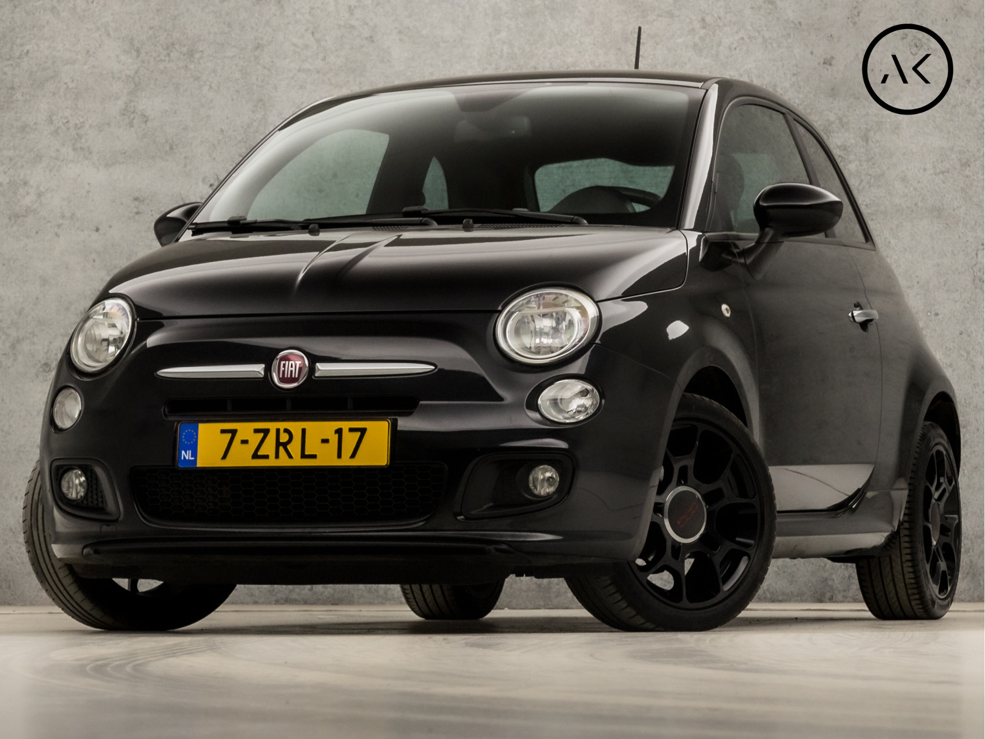 Fiat 500 1.2 500S Sport (DIGITAL COCKPIT, CLIMATE, LEDER, SPORTSTOELEN, GETINT GLAS, LM VELGEN, PARKEERSENSOREN, ZWART HEMEL, NIEUWE APK, NIEUWSTAAT)