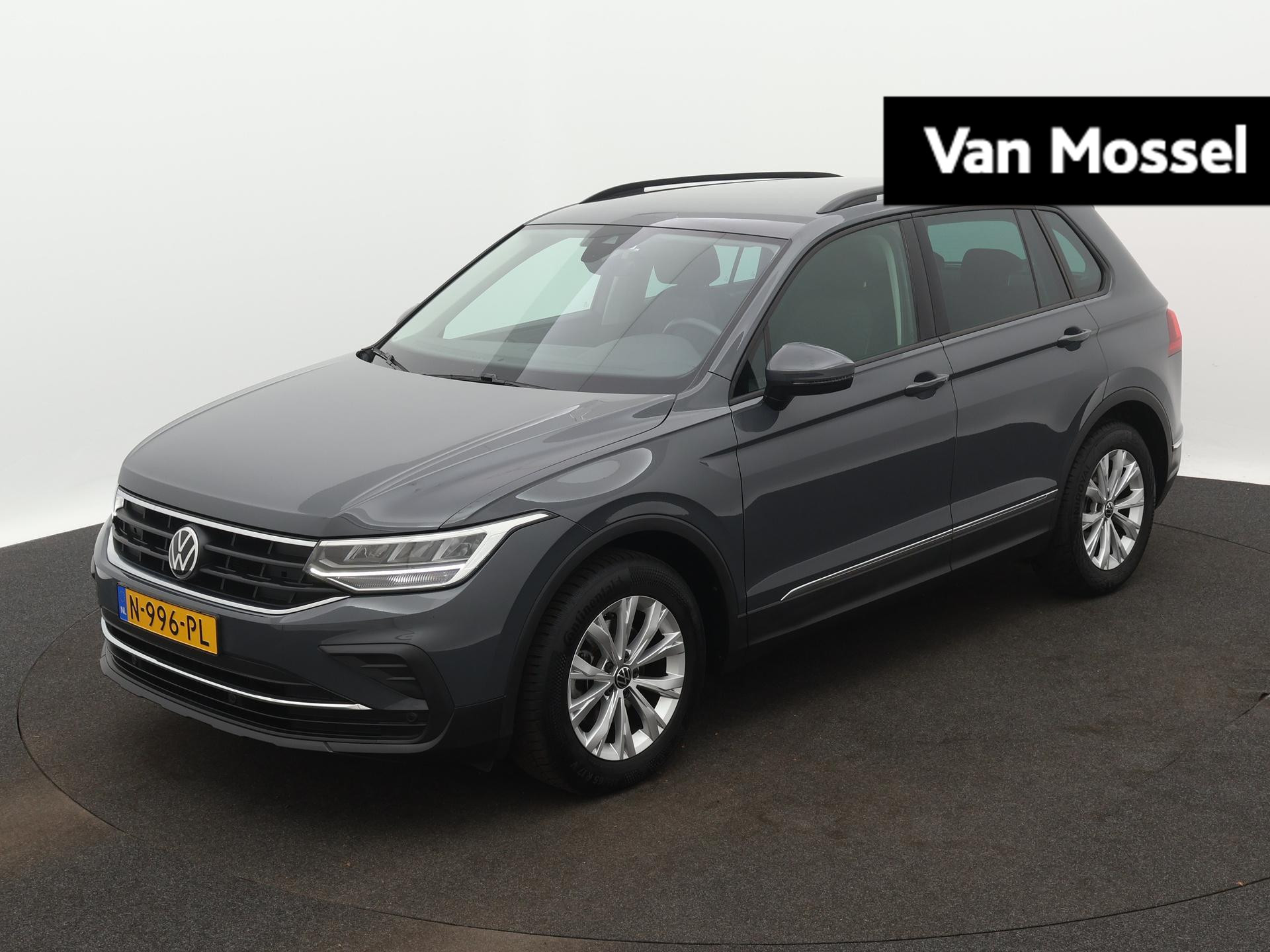 Volkswagen Tiguan 1.5 TSI Life | Automaat | Trekhaak | Climatronic (Automatische Airco) | Navigatie PRO (Groot Scherm) | Adaptive Cruise Control | Winterbanden