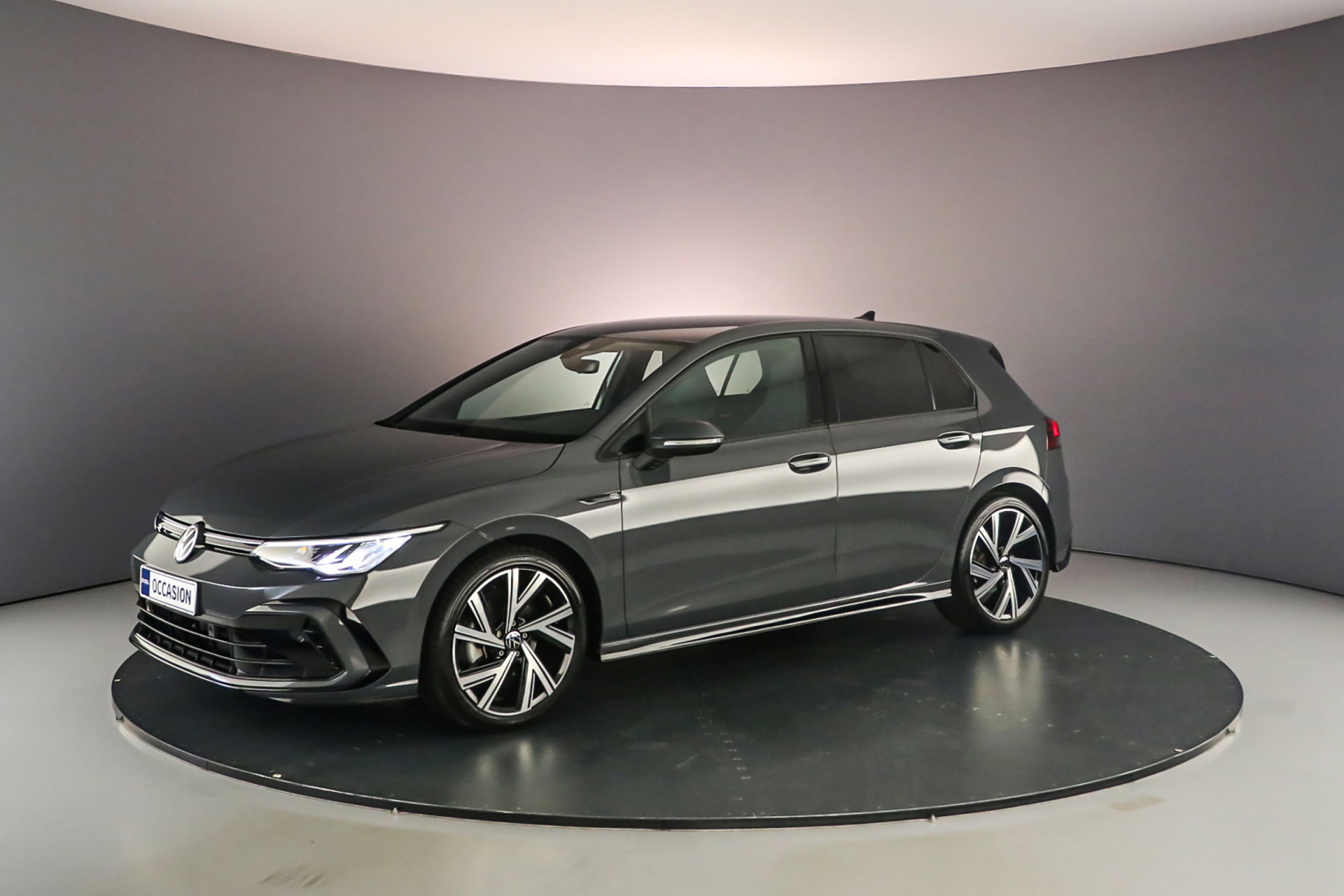 Volkswagen Golf R-Line 1.5 eTSI 130pk DSG Automaat Adaptive cruise control, Navigatie, Parkeersensoren, Stuurwiel verwarmd, Airco, DAB, Radio, Stoelverwarming, LED verlichting, App connect