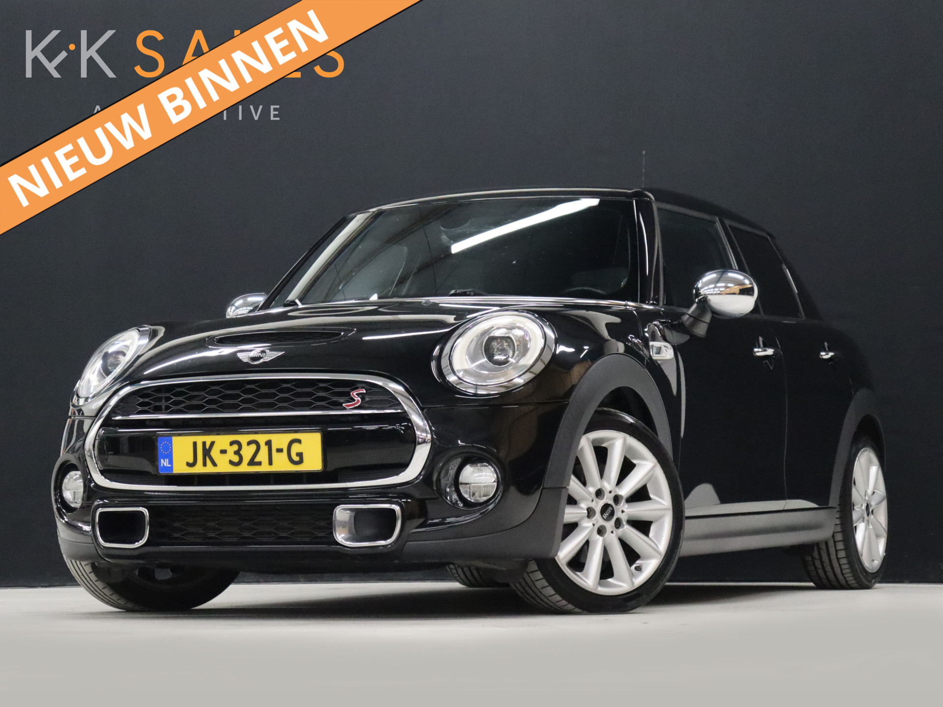 MINI Cooper S Mini 2.0 Chili Serious Business [HARMAN/KARDON, SFEERVERLICHTING, VOL LEDER, STOELVERWARMING, PDC ACHTER, BLUETOOTH, NAVI, CRUISE, NIEUWSTAAT]