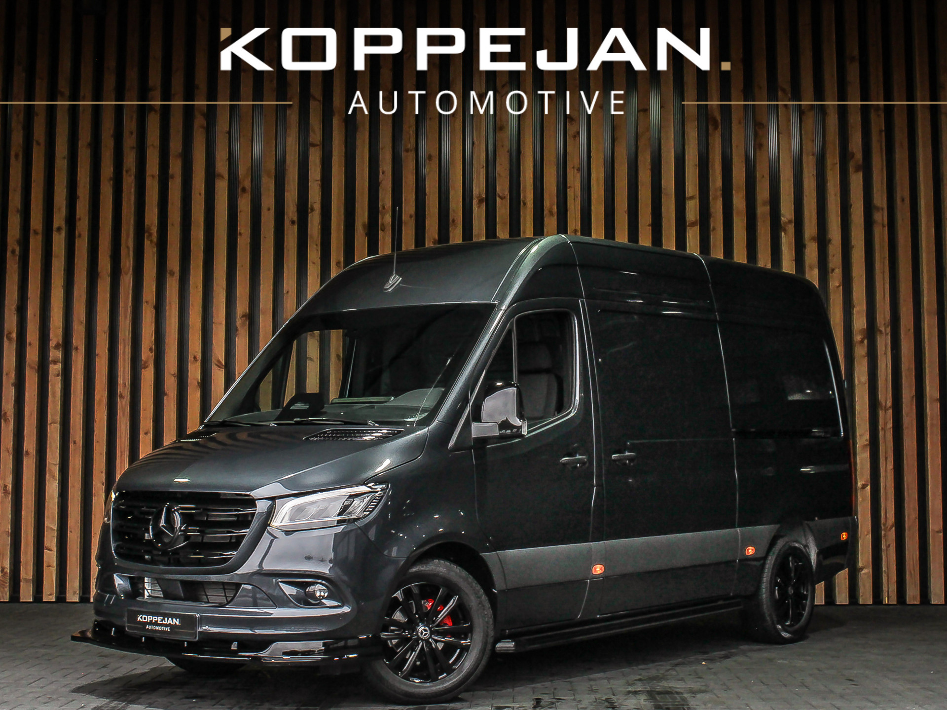 Mercedes-Benz Sprinter 319 CDI 190PK Automaat L2H2 Pro | FACELIFT | DISTRONIC | MBUX 10,25 INCH | 2X SCHUIFDEUR | 3500KG TREKGEWICHT |