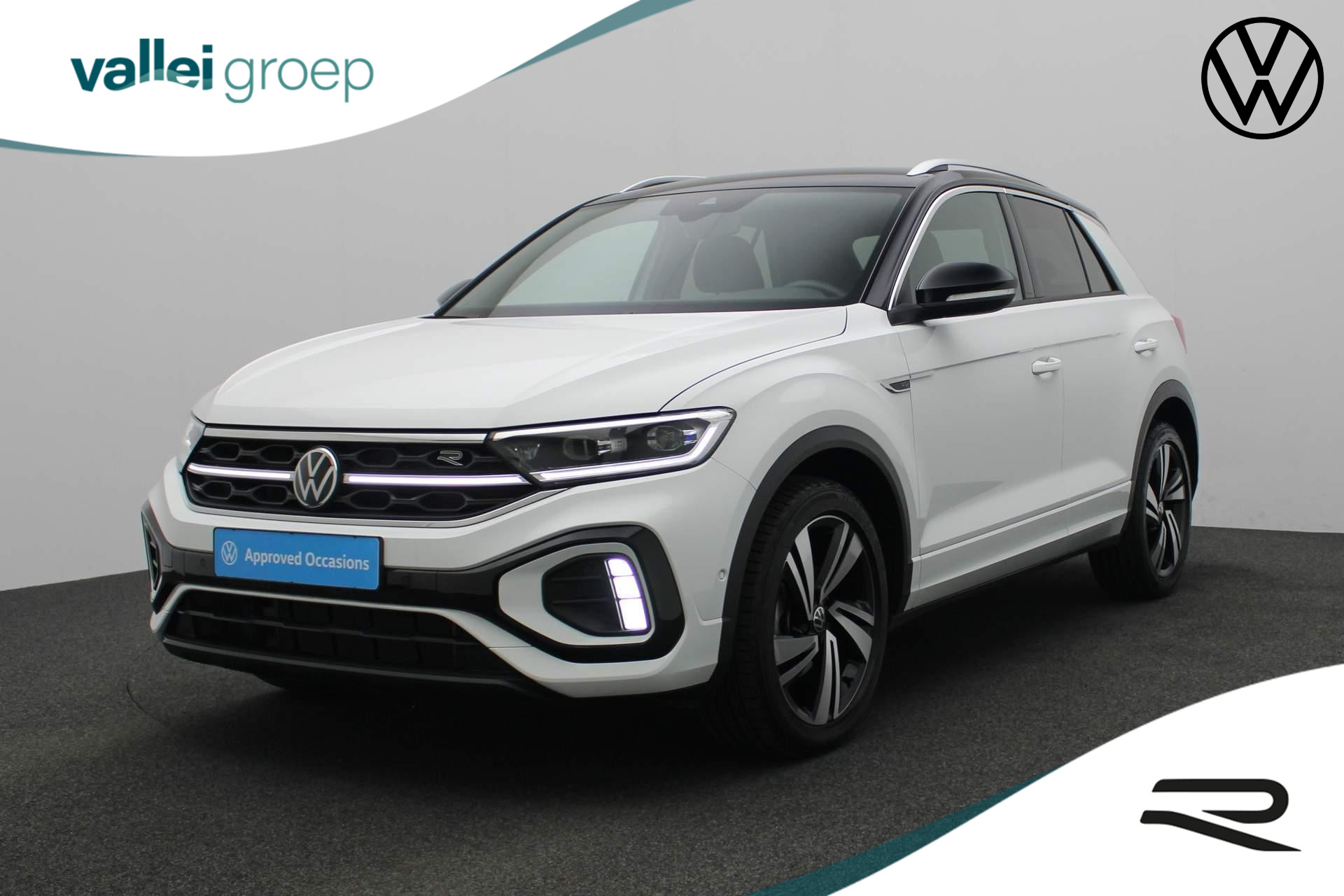 Volkswagen T-Roc 1.5 TSI 150PK DSG R-Line | Trekhaak | IQ Light | Keyless | Camera | Navi | ACC | 18 inch | Apple Carplay / Android Auto