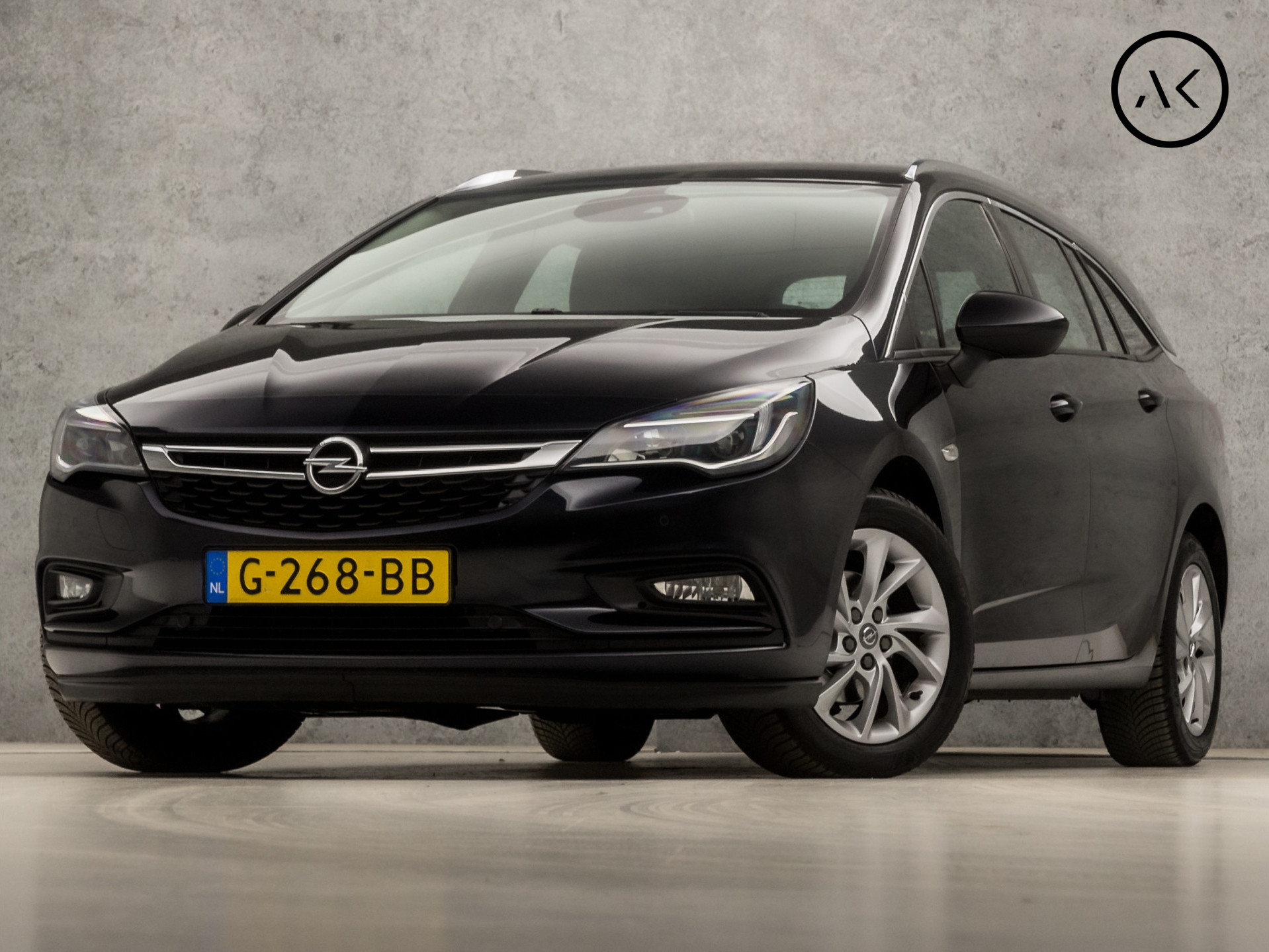 Opel Astra Sports Tourer 1.4 Turbo Sport 150Pk Automaat (4 CILINDER, APPLE CARPLAY, GROOT NAVI, ADAPTIVE CRUISE, CLIMATE, LEDER, SPORTSTOELEN, ARMSTEUN, LANE ASSIST, NIEUWE APK, NIEUWSTAAT)