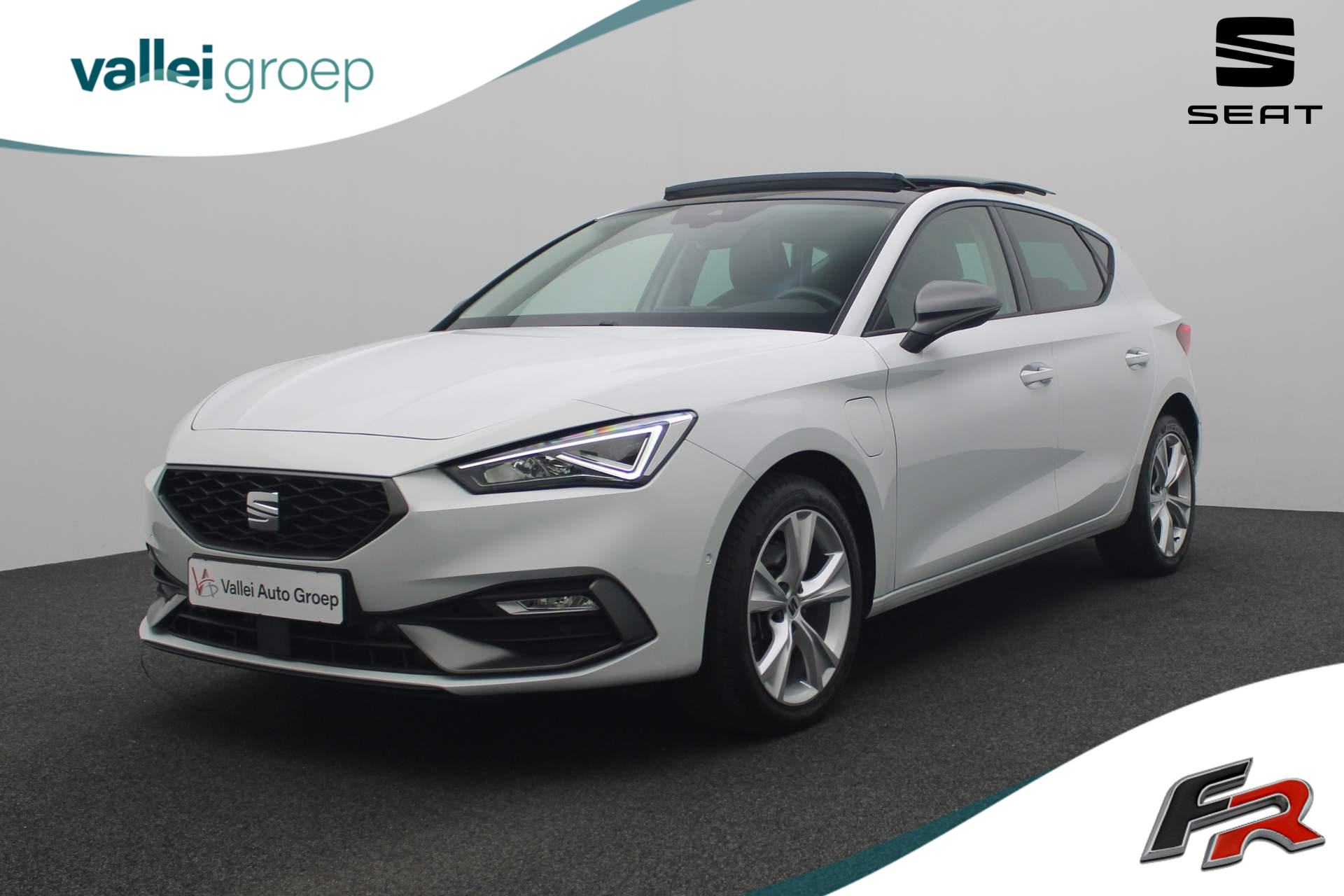 SEAT Leon 1.4 TSI 204PK DSG eHybrid PHEV FR | Pano | Trekhaak | Navi | Full LED | Camera | ACC | 17 inch