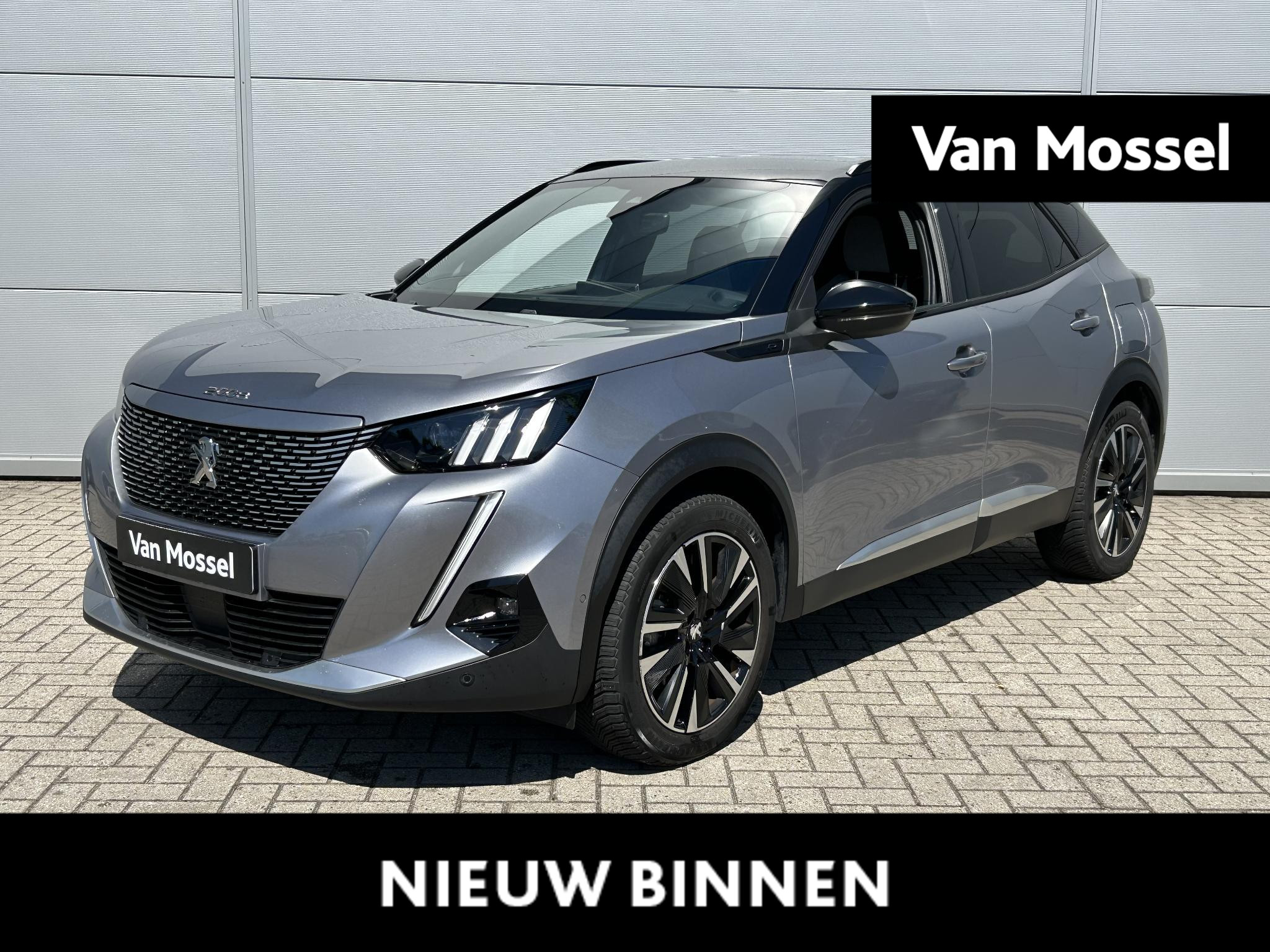 Peugeot e-2008 EV GT 50 kWh | Camera | Alcantara bekleding | Stoelverwarming | Navigatie | 3D Cockpit | Apple Carplay/Android Auto
