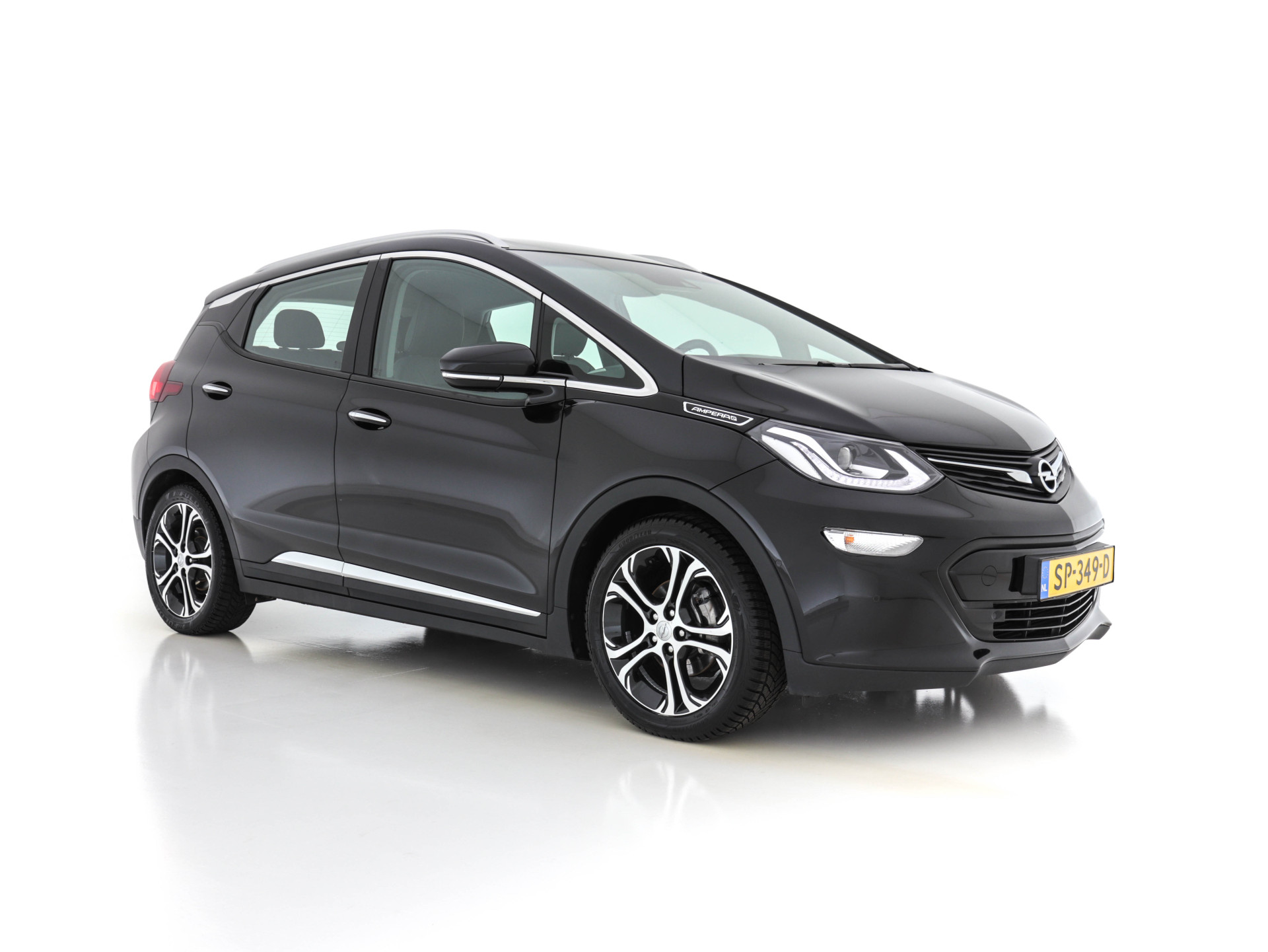 Opel Ampera-e Business Executive 60 kWh (INCL-BTW)  Aut. *VOLLEDER | BOSE-AUDIO | VIRTUAL-COCKPIT | KEYLESS | FULL-LED | DAB | NAVI-FULLMAP | ECC | PDC | CRUISE | APP-CONNECT | COMFORT-SEATS | 17"ALU**