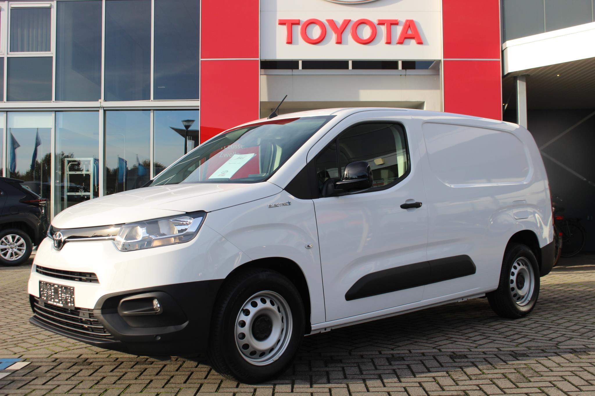 Toyota ProAce CITY Electric Live Long 50 kWh NIEUW DIRECT LEVERBAAR APPLE/ ANDROID DAB+ PARKEERSENSOREN AIRCO CRUISE