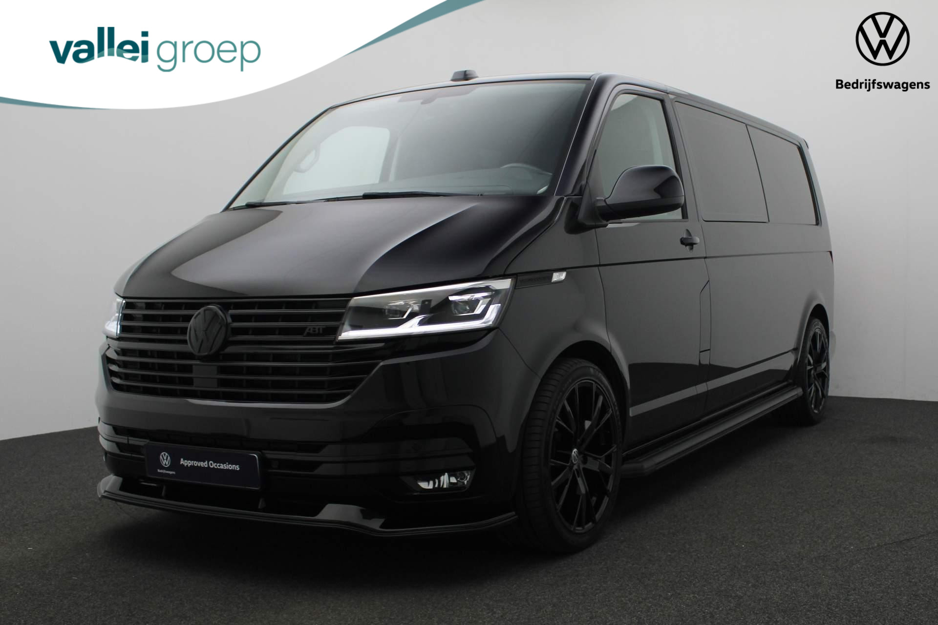 Volkswagen Transporter 2.0 TDI 150PK DSG L2H1 30 DC Bulli | Trekhaak | 20 inch | Full LED | Navi | Virtual Cockpit | Camera | Apple Carplay / Android Auto