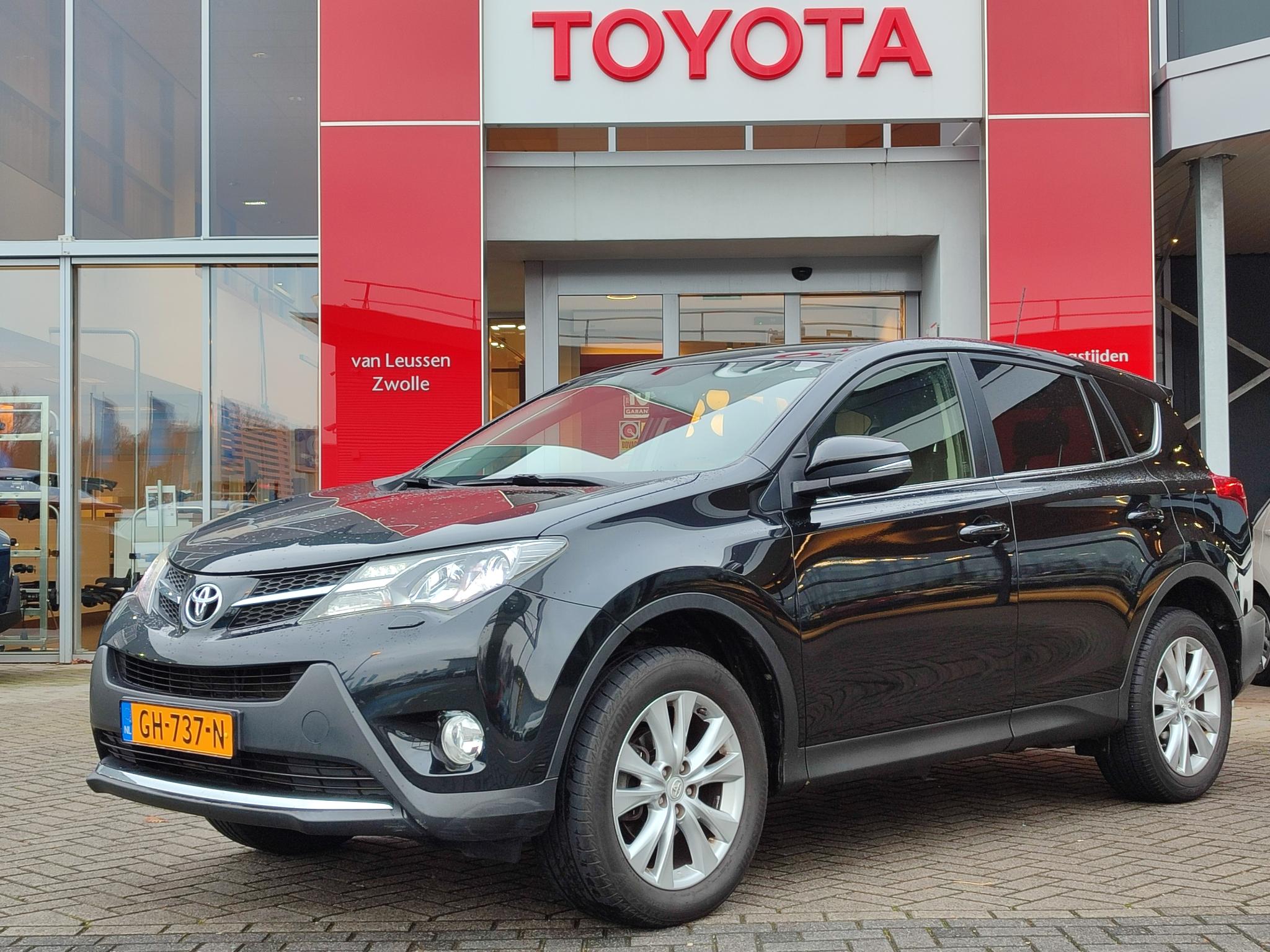 Toyota RAV4 2.0 Executive 4WD TREKHAAK 1500KG TREKGEW LEER STOELVERW JBL-AUDIO CAMERA PARK-SENSOREN KEYLESS EL-ACHTERKLEP