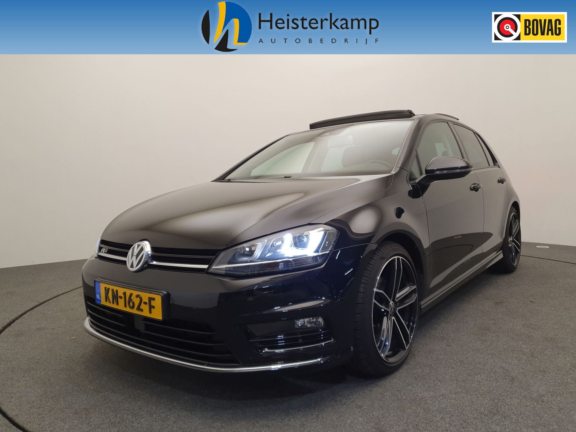 Volkswagen Golf 1.4 TSI 150pk Highline R-Line Panoramadak, Afneembare trekhaak, ACC