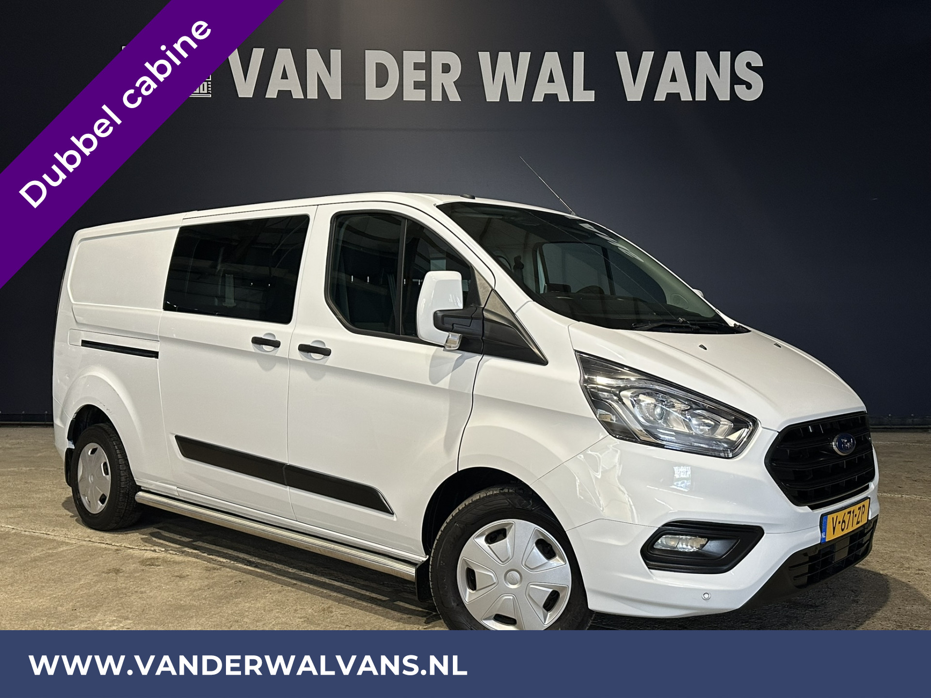 Ford Transit Custom 2.0 TDCI 130pk **BPM VRIJ voor de Ondernemer** L2H1 Dubbele cabine Euro6 Airco | 6-Zits | Navigatie | 2800kg Trekhaak Camera, LED, Cruisecontrol, Parkeersensoren, Stoelverwarming, Sidebars