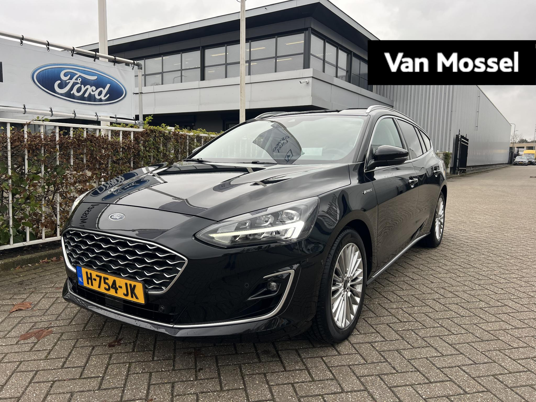 Ford Focus Wagon 1.0 EcoBoost Vignale | Trekhaak | Camera | Leer| Head-up display