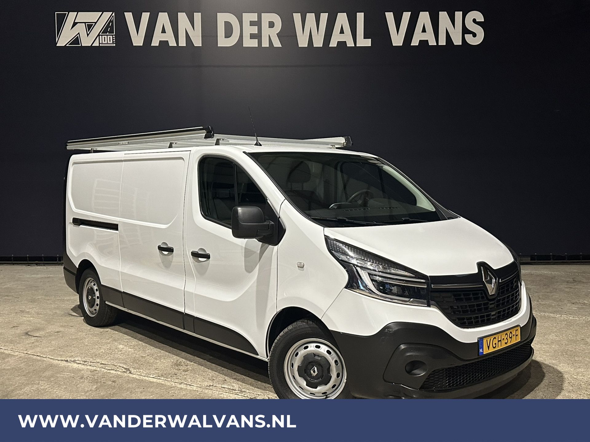 Renault Trafic 2.0 dCi 120pk **BPM VRIJ voor de Ondernemer** L2H1 Euro6 Airco | LED | Navigatie | Imperiaal | Trekhaak | Cruisecontrol Parkeersensoren, Bijrijdersbank