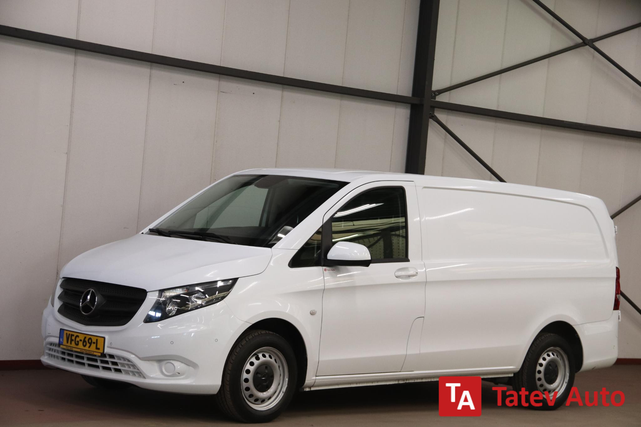 Mercedes-Benz Vito 114 CDI Lang AUTOMAAT TREKHAAK NAVIGATIESYSTEEM