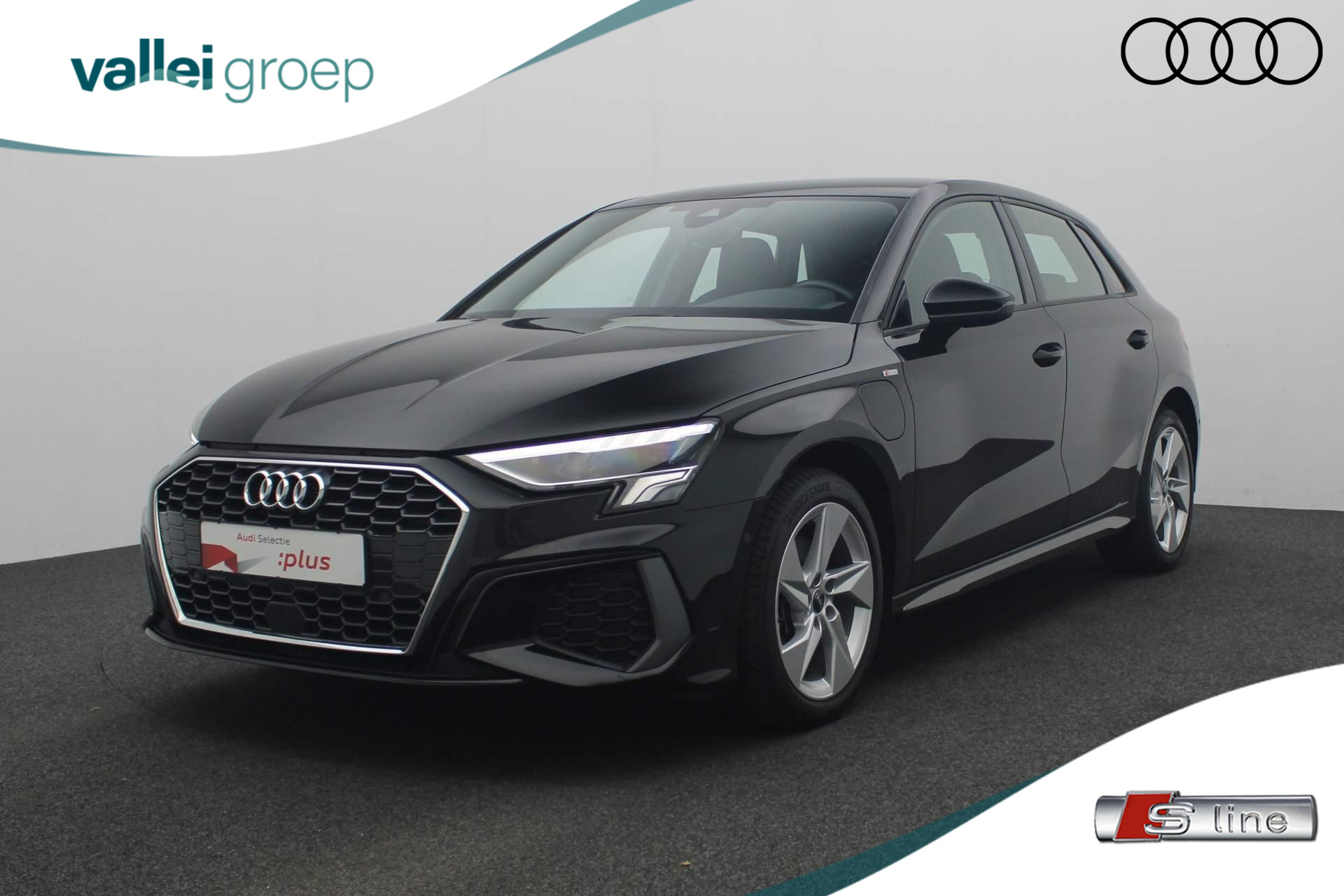 Audi A3 Sportback 40 TFSI e 204PK S-tronic Sport S Edition / S-Line ext. | Stoelverwarming | Parkeersensoren voor/achter | Navi | Keyless