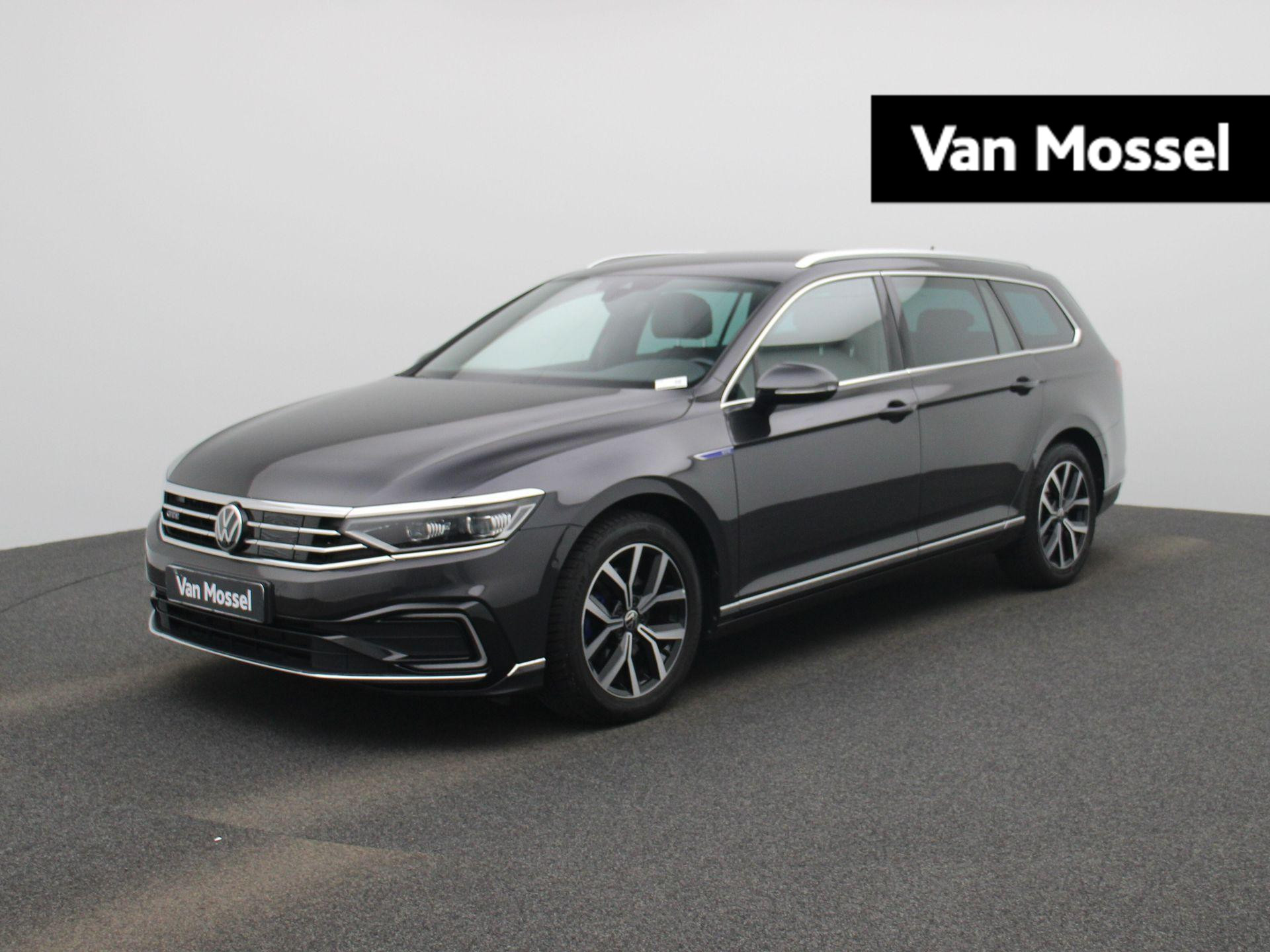 Volkswagen Passat Variant 1.4 TSI PHEV GTE Business 218 PK | Automaat | Airco | Navigatie | Apple Carplay | Adaptieve Cruise Control | Lane Assist | 360 graden camera | Parkeersensoren voor - en achter | Elektrische achterklep | Digitale Cockpit Pro | Stoelverwarming |