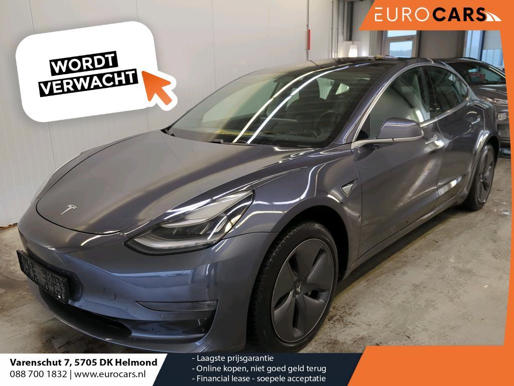 Tesla Model 3 Standard RWD Plus 60 kWh Navigatie Trekhaak Panoramadak Blind Spot Assist Parkeersensoren Elektrisch verstelbare stoelen Stoelverwarming