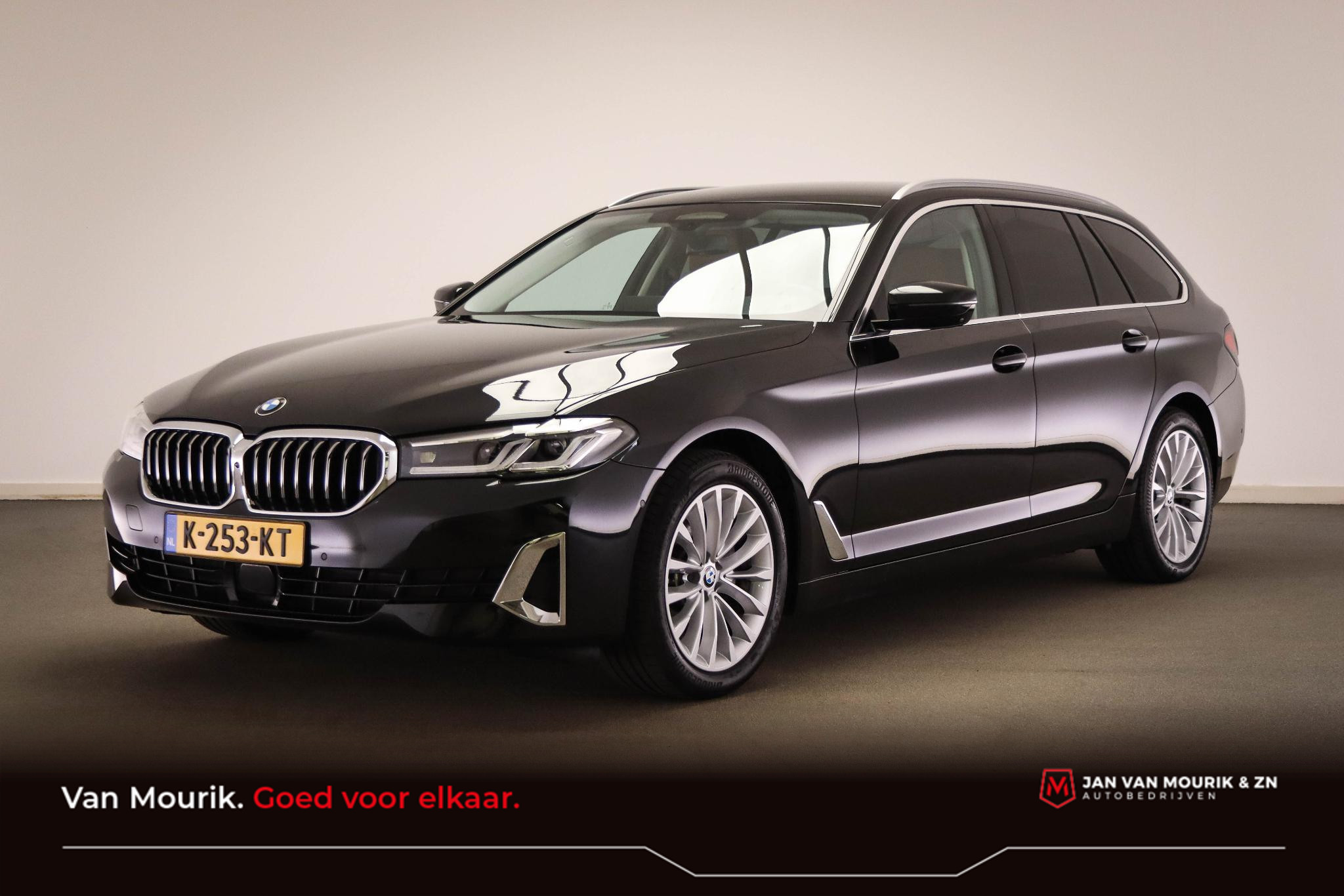 BMW 5 Serie Touring 520i High Executive Edition | DRIVING ASSISTENT PROFESSIONAL PACK | DAB | APPLE | 360 CAMERA | TREKHAAK | 18" | DEALER ONDERHOUDEN