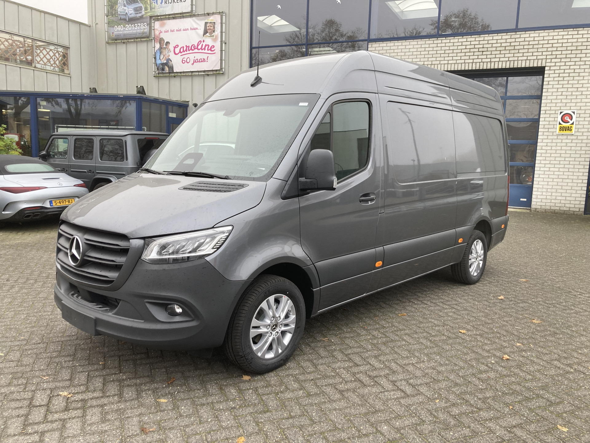 Mercedes-Benz Sprinter 317 CDI L2H2 PRO 3500kg Trekgewicht, Alarm klasse 3 ,Geveerde stoel, LED verlichting