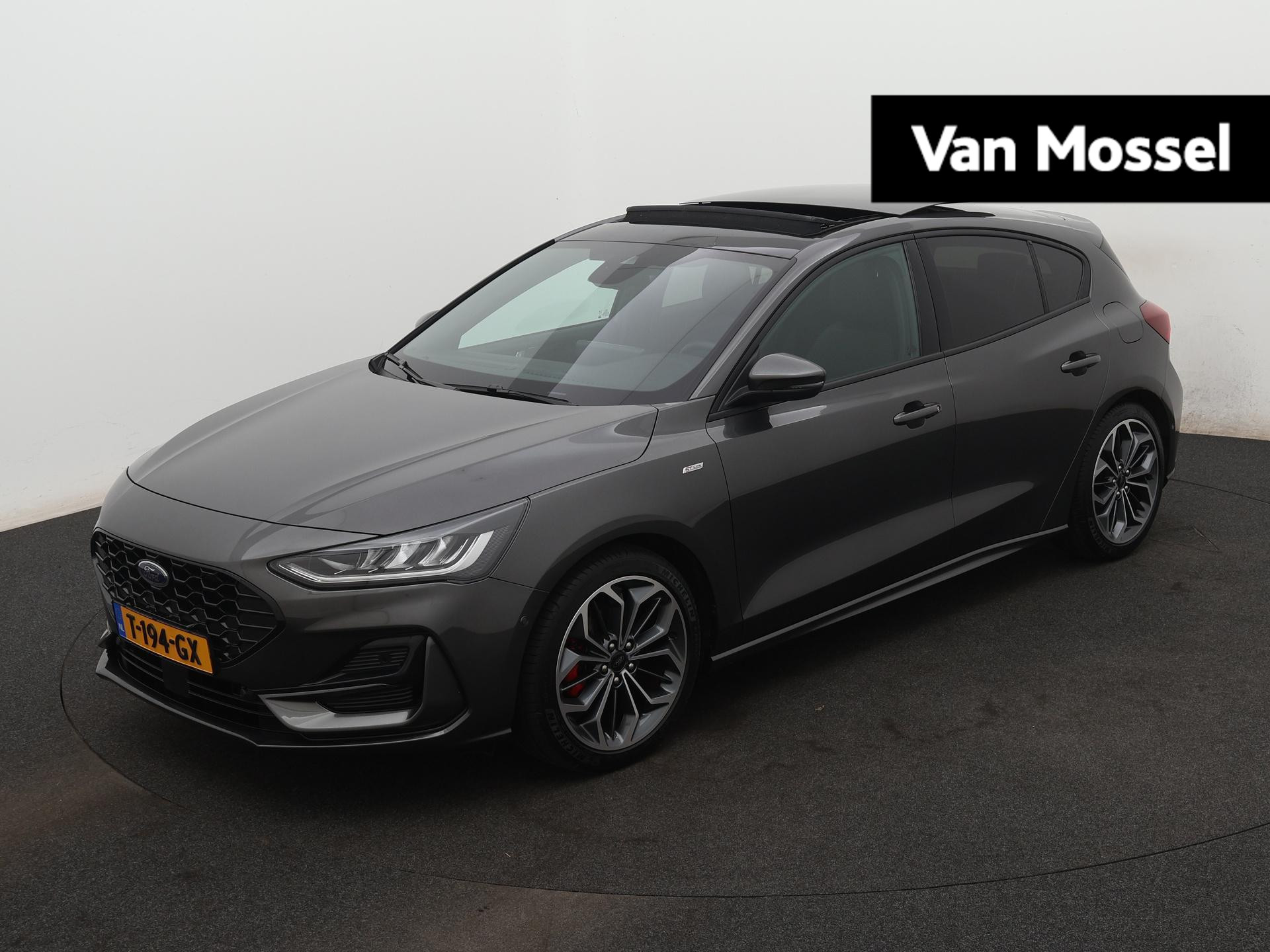 Ford Focus 1.0 EcoBoost Hybrid ST Line X | PANORAMADAK | NAVIGATIE | ACHTERUITRIJCAMERA | ADAPTIVE CRUISE CONTROL | STOELVERWARMING | STUURVERWARMING | VOORRUITVERWARMING | LED |