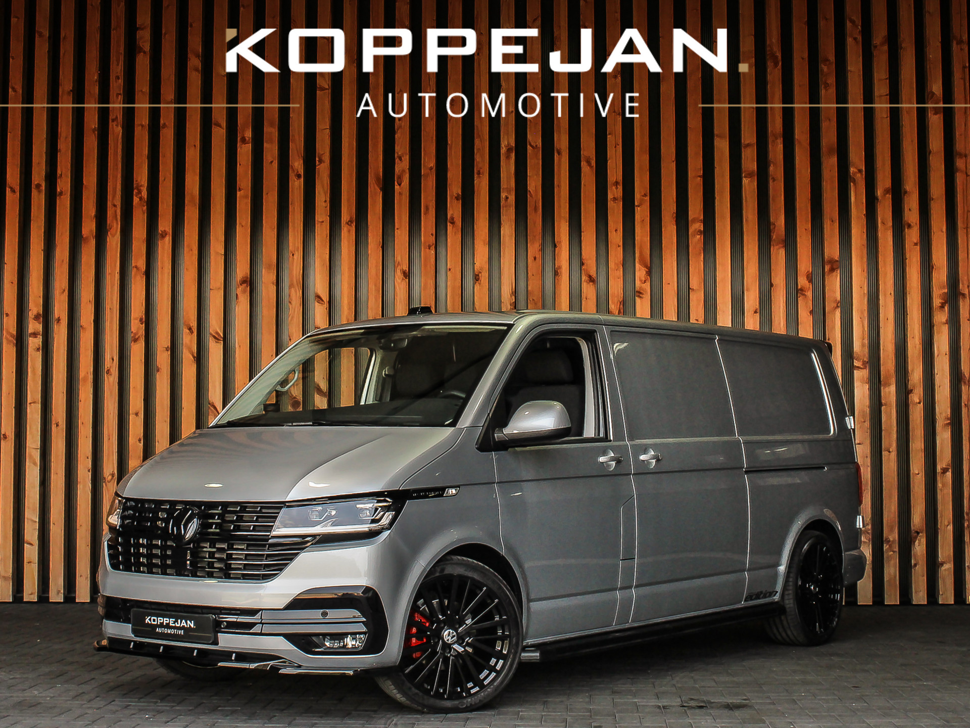 Volkswagen Transporter 2.0 TDI 150PK DSG Bestelwagen L2H1 | 2X SCHUIFDEUR MET SLUITHULP | LED KOPLAMPEN | CAMERA | STOELVERWARMING |