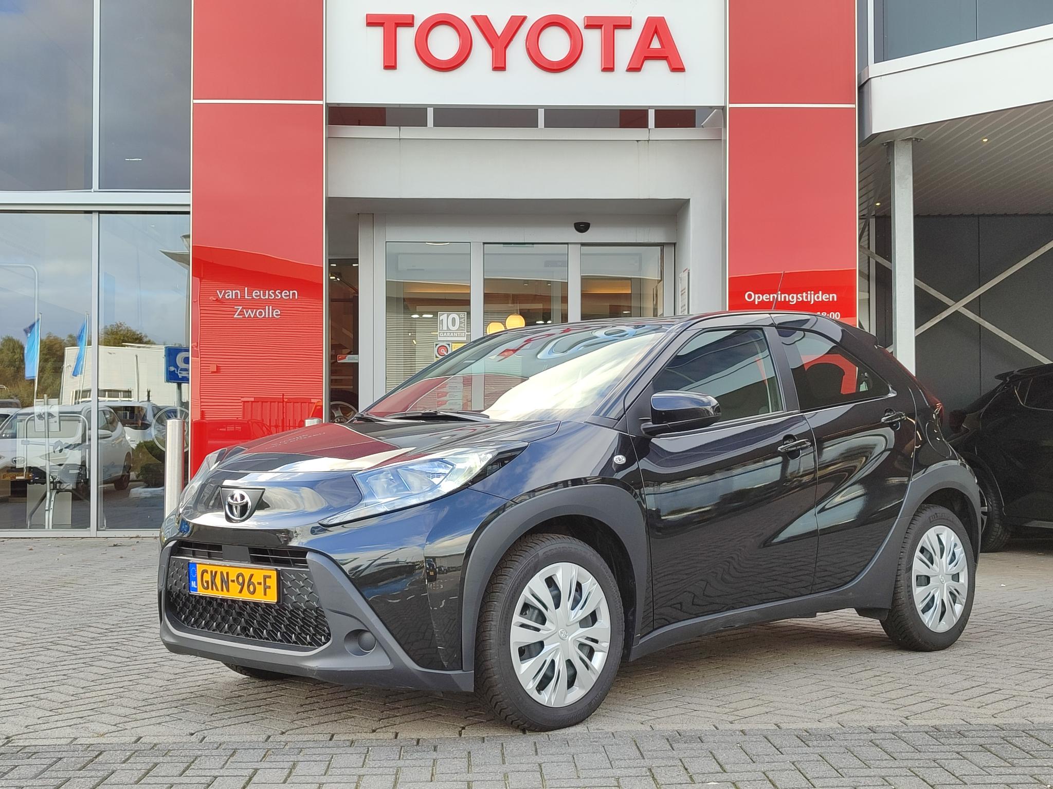 Toyota Aygo X 1.0 VVT-i MT play AD-CRUISE AIRCO APPLE/ANDROID CAMERA BLUETOOTH EL-RAMEN/SPIEGELS