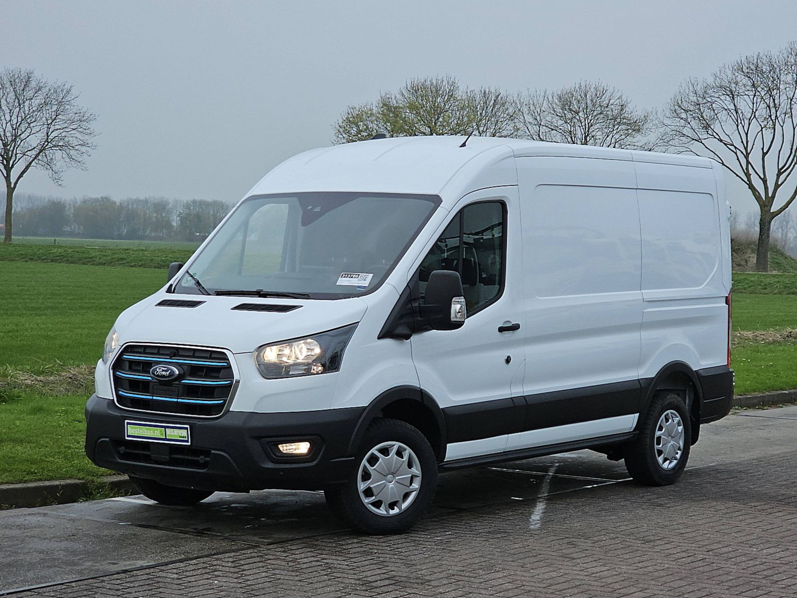 Ford E-Transit L2H2 68 kWh Navi 360Camera Stoelverwarming Subsidie !