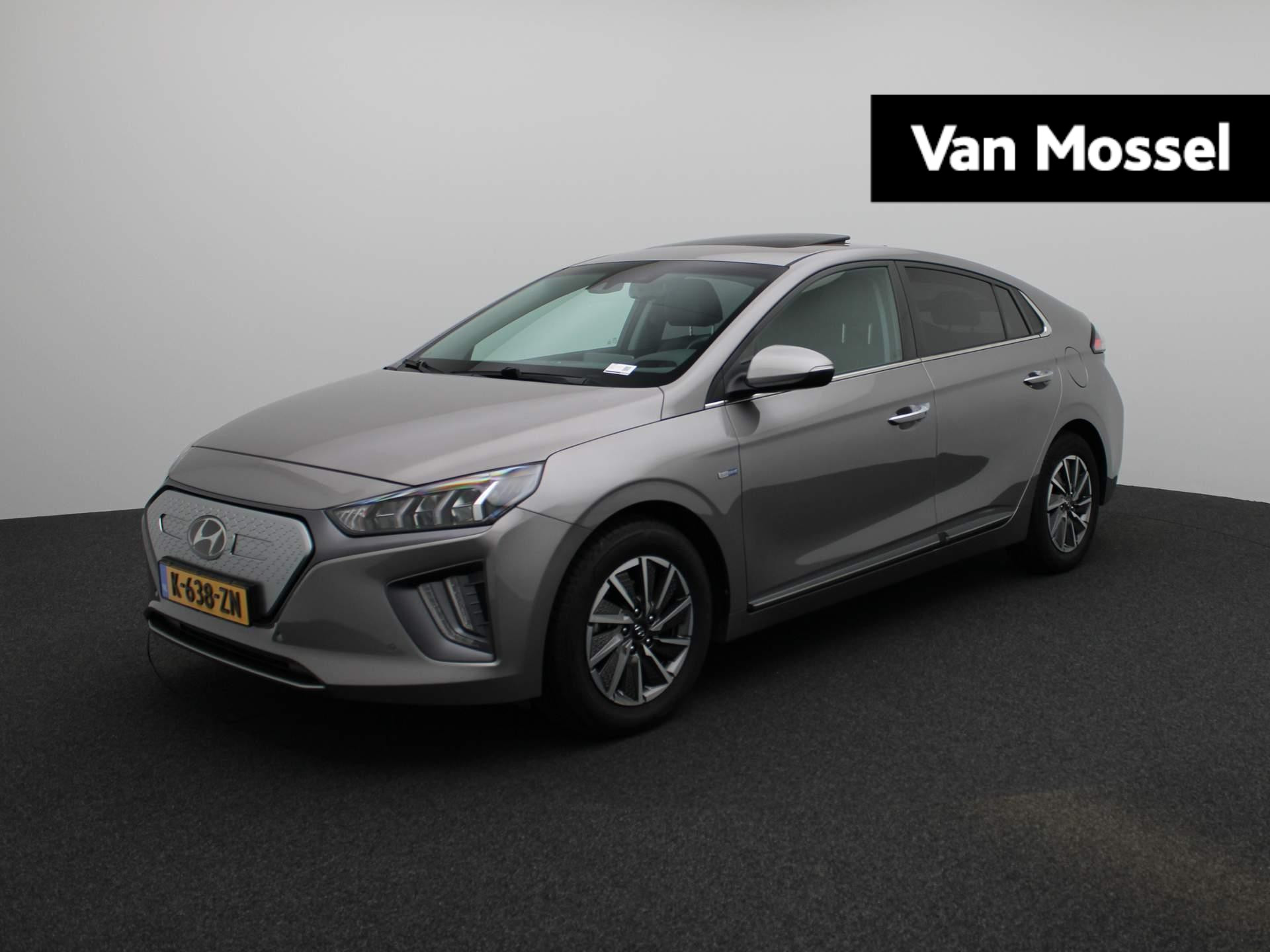 Hyundai IONIQ Premium EV 38 kWh |Apple Carplay/Android Auto | Line Assist | Bestuurdersstoel Met Geheugen | Stoel Ventilatie | DAB | Schuifdak | Ambient Lighting | 12 Maanden BOVAG Garantie |