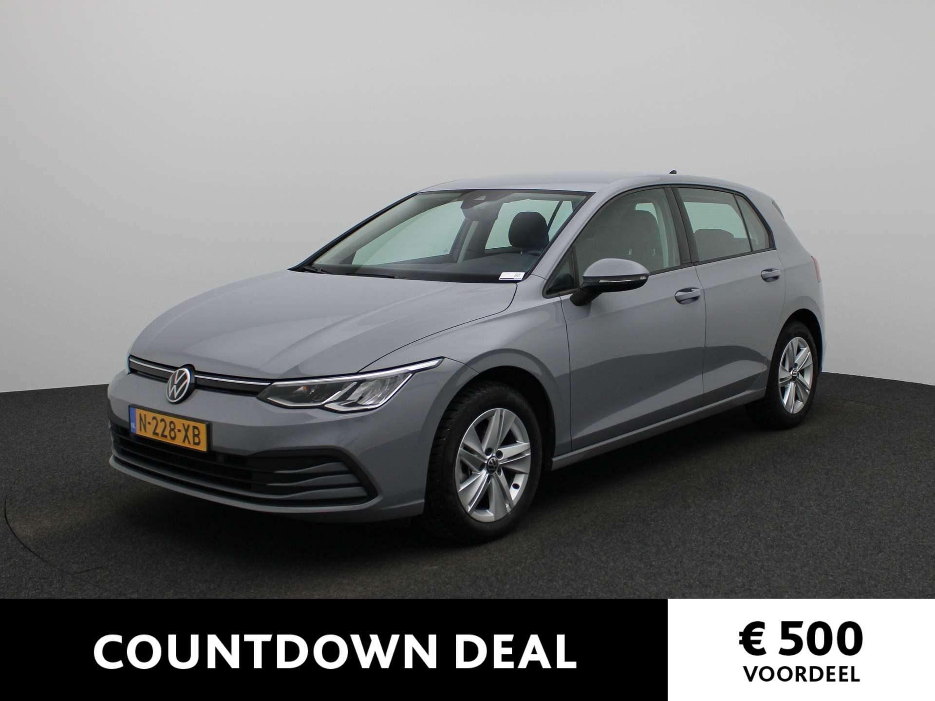 Volkswagen Golf 1.0 TSI Life 110 PK | Navigatie | Parkeersensoren | Digital Cockpit Pro | Keyless | Adaptive Cruise Control | Airco | LED | Apple Carplay | Android Auto |