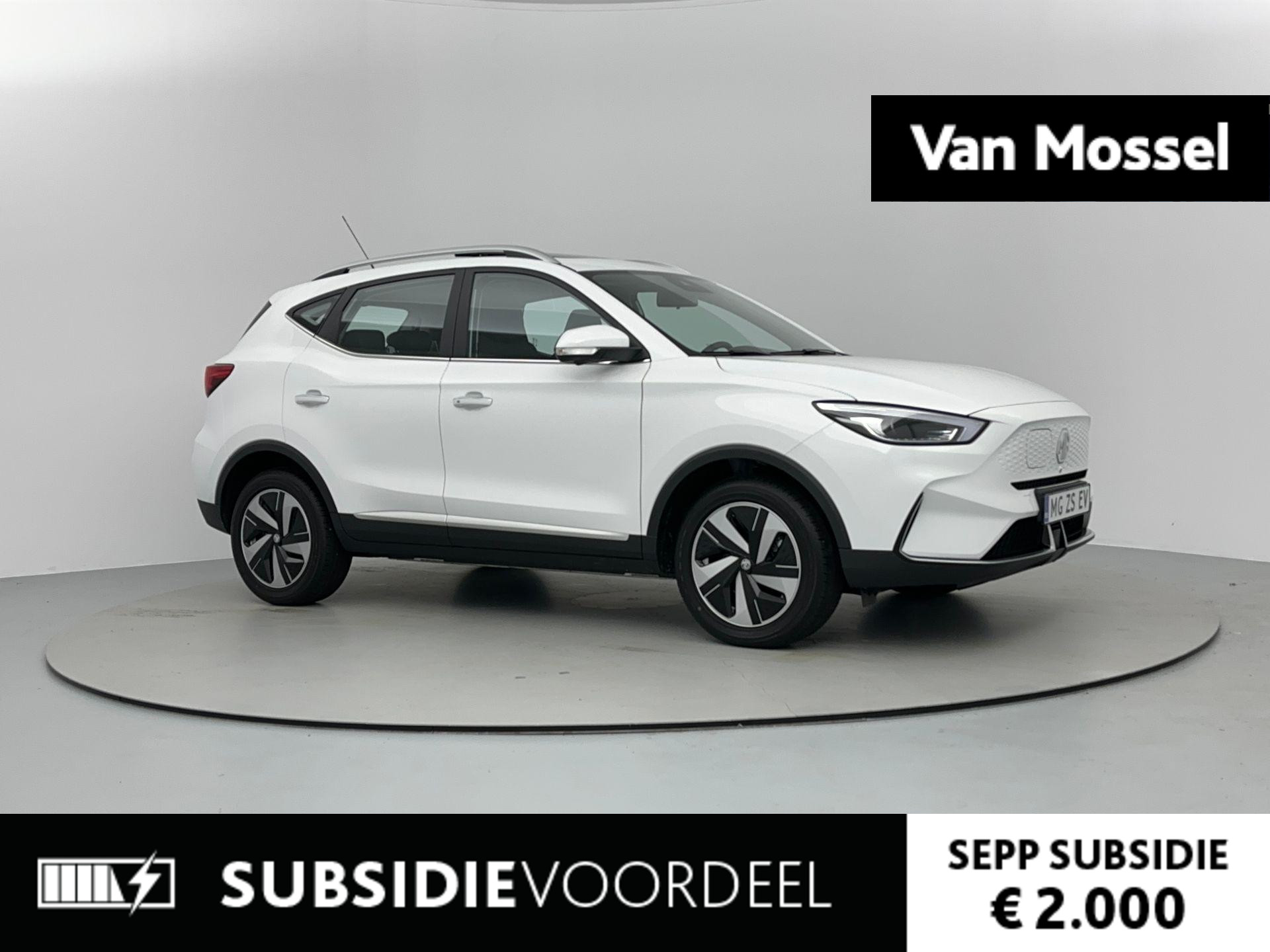 MG ZS-EV Long Range Luxury 70 kWh NIEUW | Platinum Deal | €6.200 Korting | Subsidie €2.000 | Panoramadak | Apple Carplay | 360 Camera | PDC