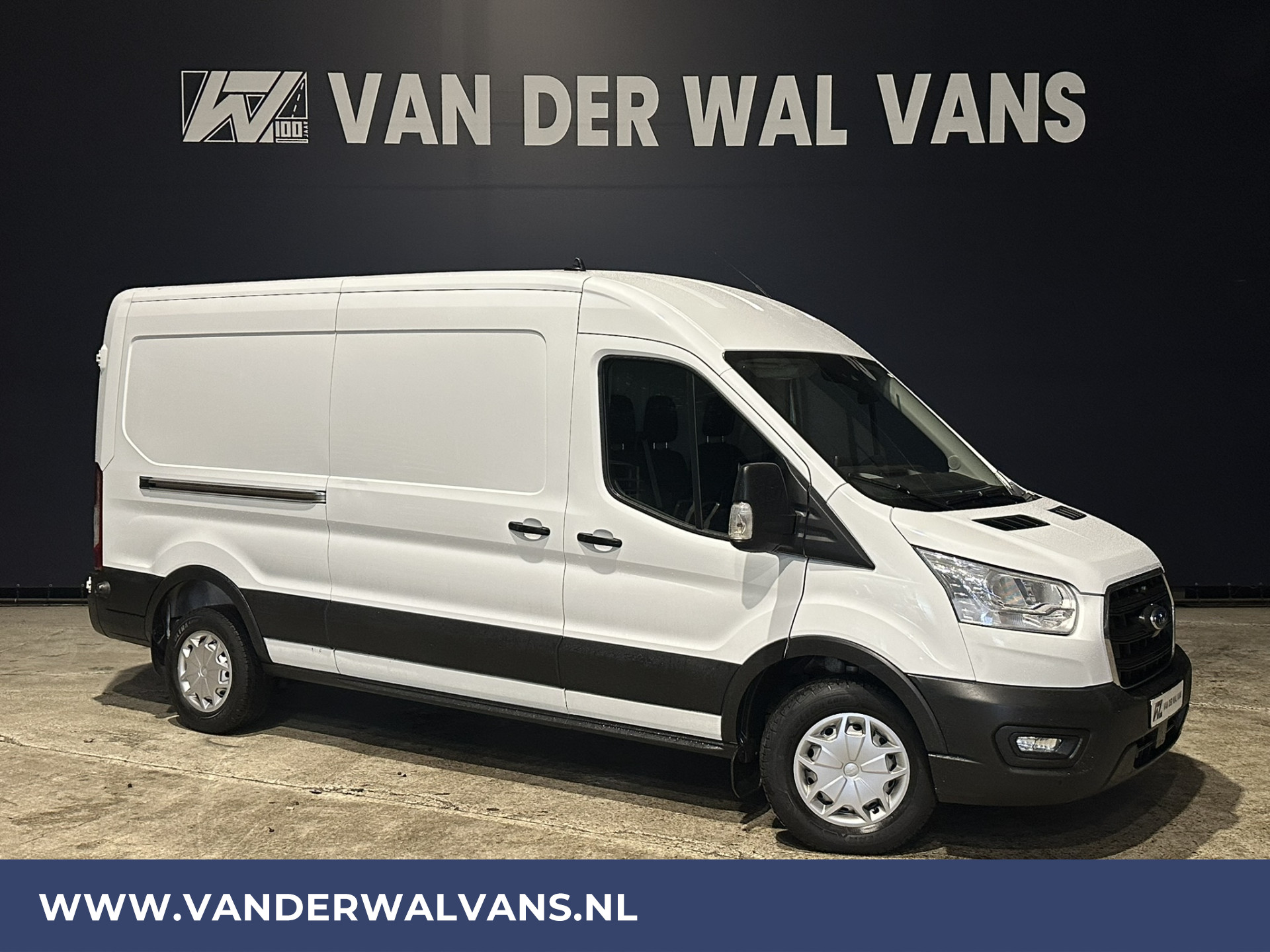 Ford Transit 2.0 TDCI 130pk L3H2 Euro6 Airco | Camera | Navigatie | Apple Carplay | Android Auto Cruisecontrol, Stoelverwarming, Parkeersensoren, Verwarmde voorruit, Bijrijdersbank