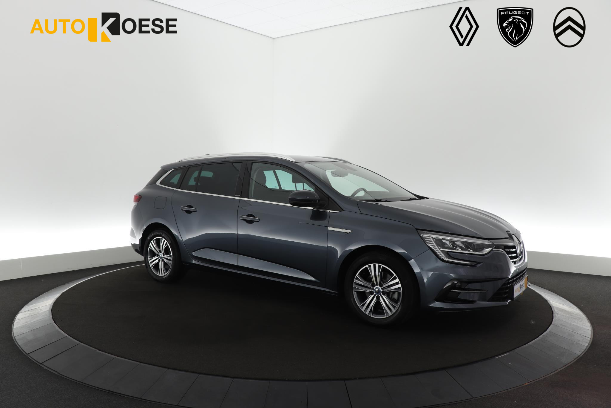 Renault Megane E-Tech Estate Plug-In Hybrid 160 Intens | Navigatie | Parkeersensoren | Climate Control | Apple Carplay