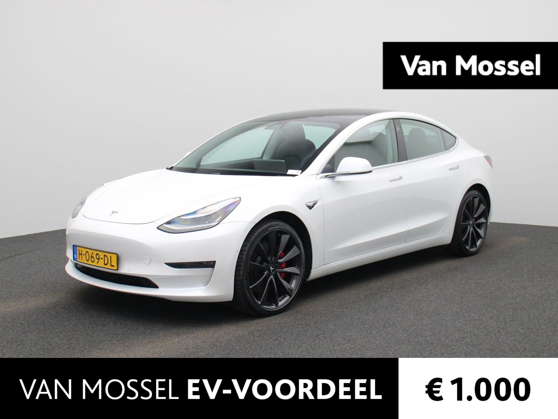 Tesla Model 3 Performance AWD 75 kWh | Panorama Dak | 20'' Lichtmetalen Velgen | Stoelverwarming voor/achter | Navigatie |