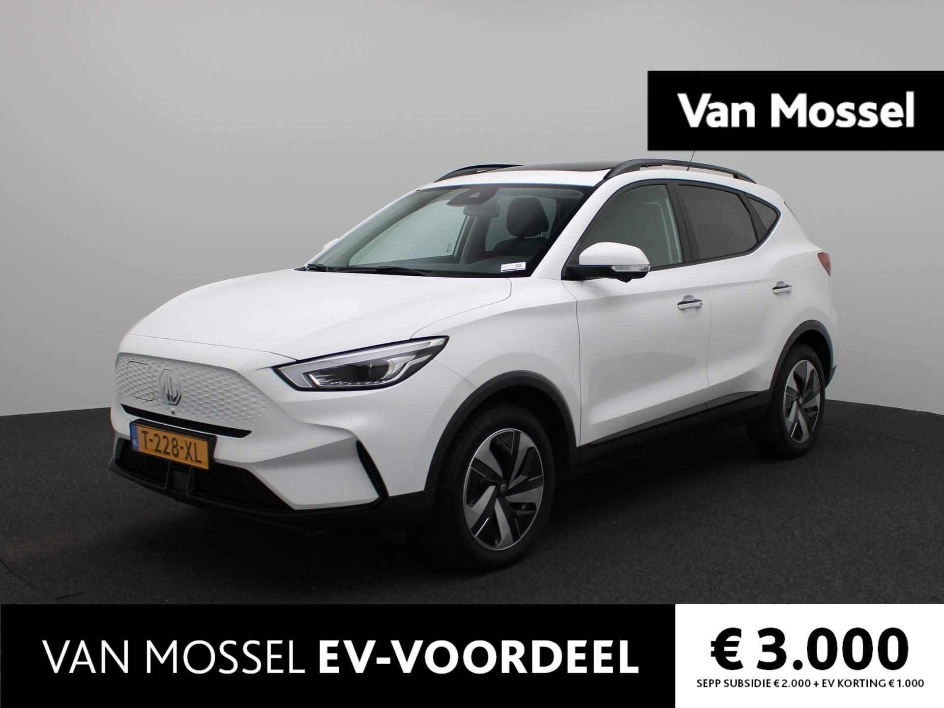 MG ZS-EV Standard Range Luxury 50 kWh | Leder | Apple Carplay / Android Auto | Panoramadak | Stoelverwarming | Dodehoekdetectie | 360 Camera | Adaptieve Cruise Control | DAB |