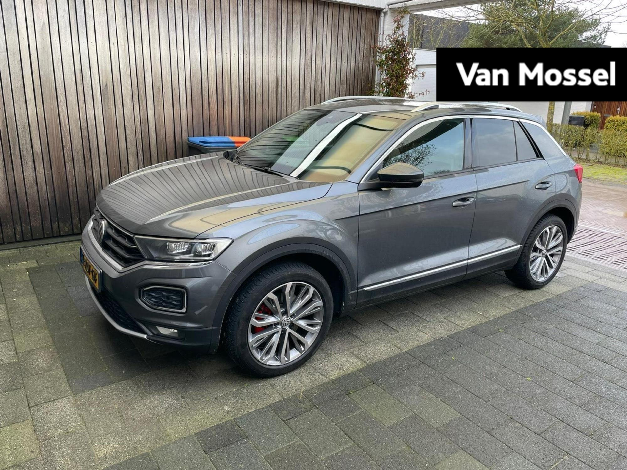 Volkswagen T-Roc 1.5 TSI Sport | 150 PK | Automaat | Climatronic (Automatische Airco) | Stoel en Stuurwiel Verwarming | Digital Cockpit PRO | Parkeersensoren | LED-Verlichting