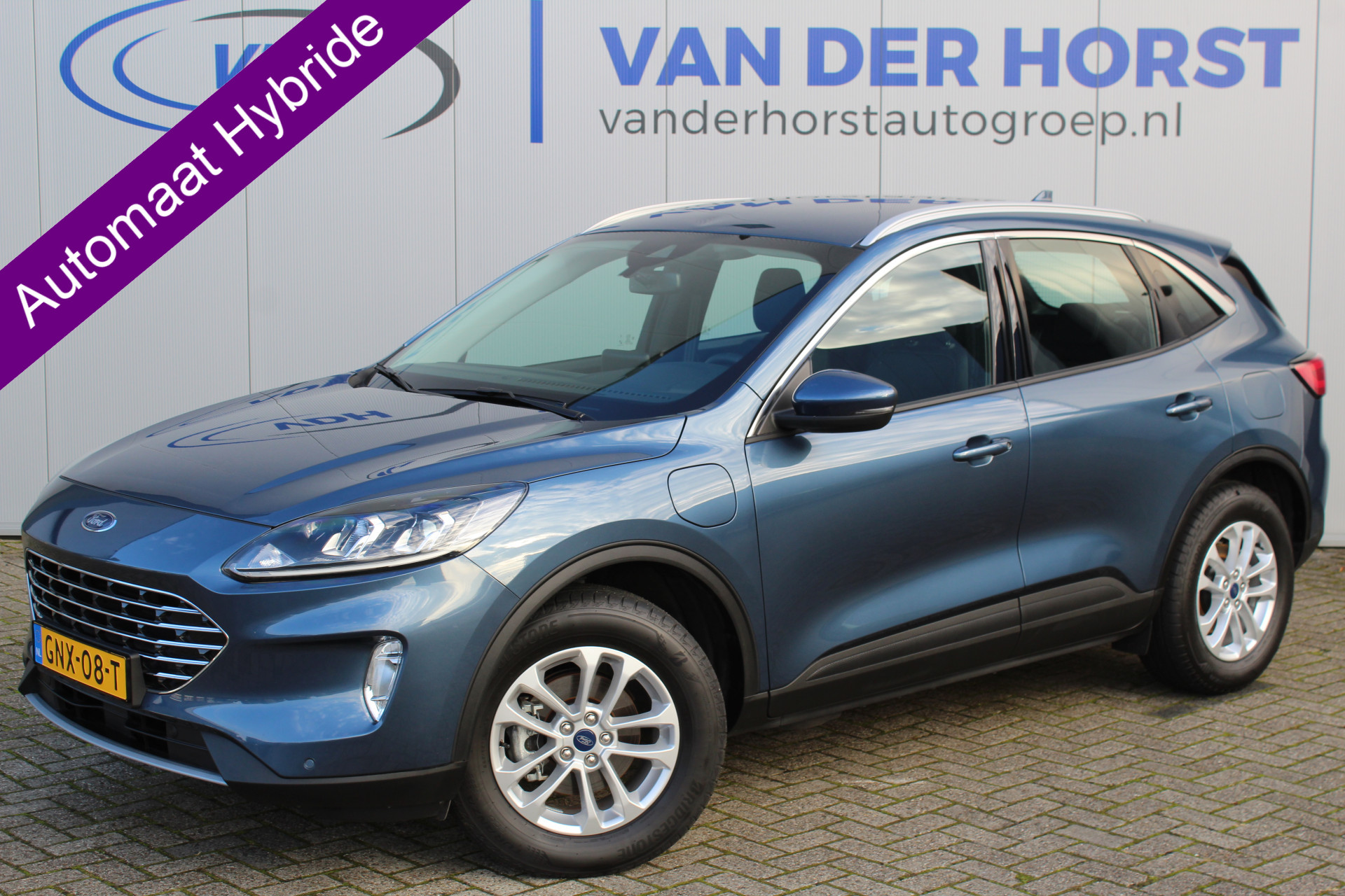 Ford Kuga 2.5-225pk PHEV Titanium X. Garantie t/m 10-01-2028 ! Slechts 13.000km ! Volautm. airco dual, navigatie, telefoonvoorb., camera, LM wielen, metallic lak, elektr. verstelbare comfortstoelen (AGR), elektr. trekhaak, Isofix, stoel-, stuur- en voorraamverwarming, USB