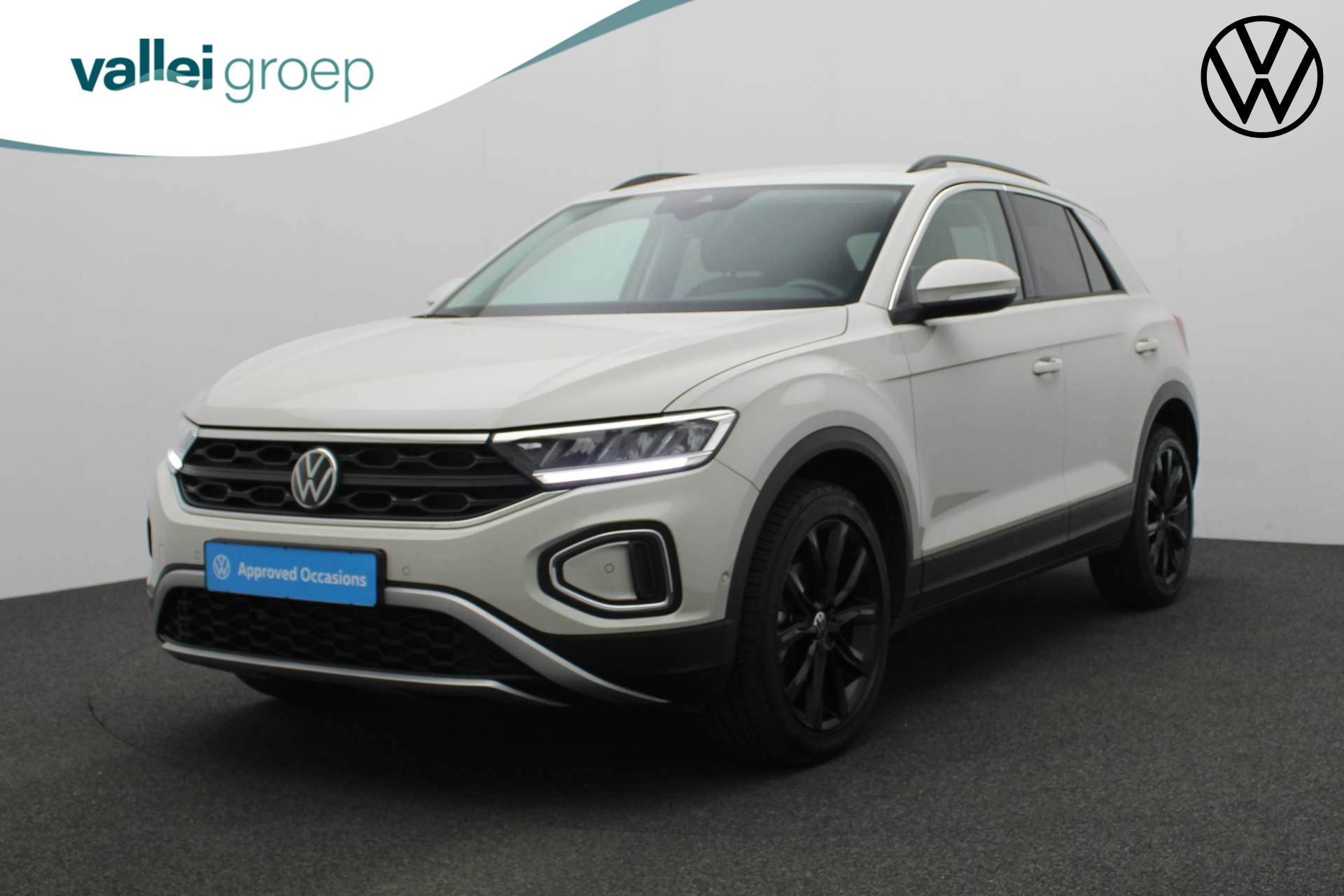 Volkswagen T-Roc 1.0 TSI 110PK Life | 18 inch | Camera | ACC | Apple Carplay / Android Auto