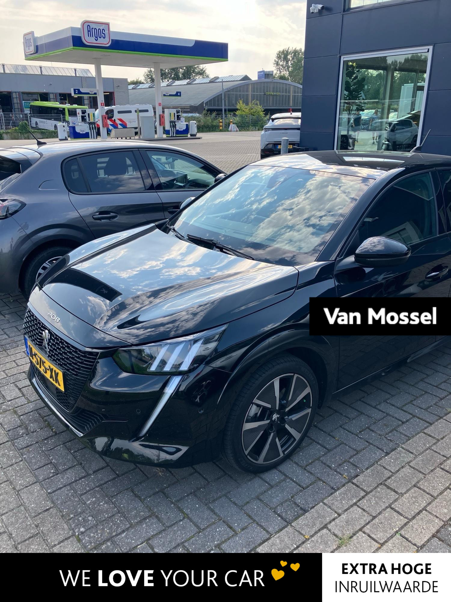 Peugeot e-208 EV GT Pack 50 kWh - FULL OPTIONS!! - 1e PART. EIGENAAR! - DEALER ONDERHOUDEN