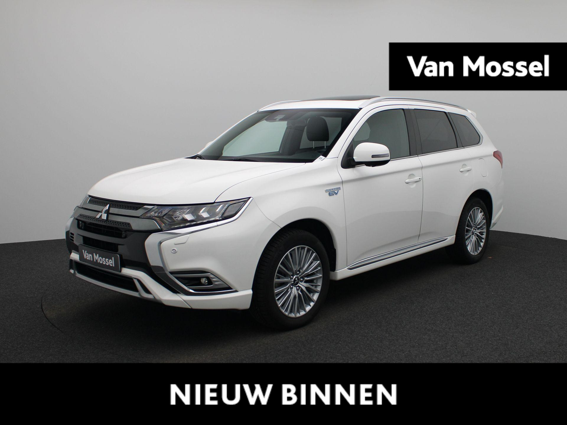 Mitsubishi Outlander 2.4 PHEV Intense | SCHUIFDAK | LEDER | LED VERLICHTING | ACHTERUITRIJCAMERA | STOELVERWARMING | ELEKTRISCHE ACHTERKLEP |