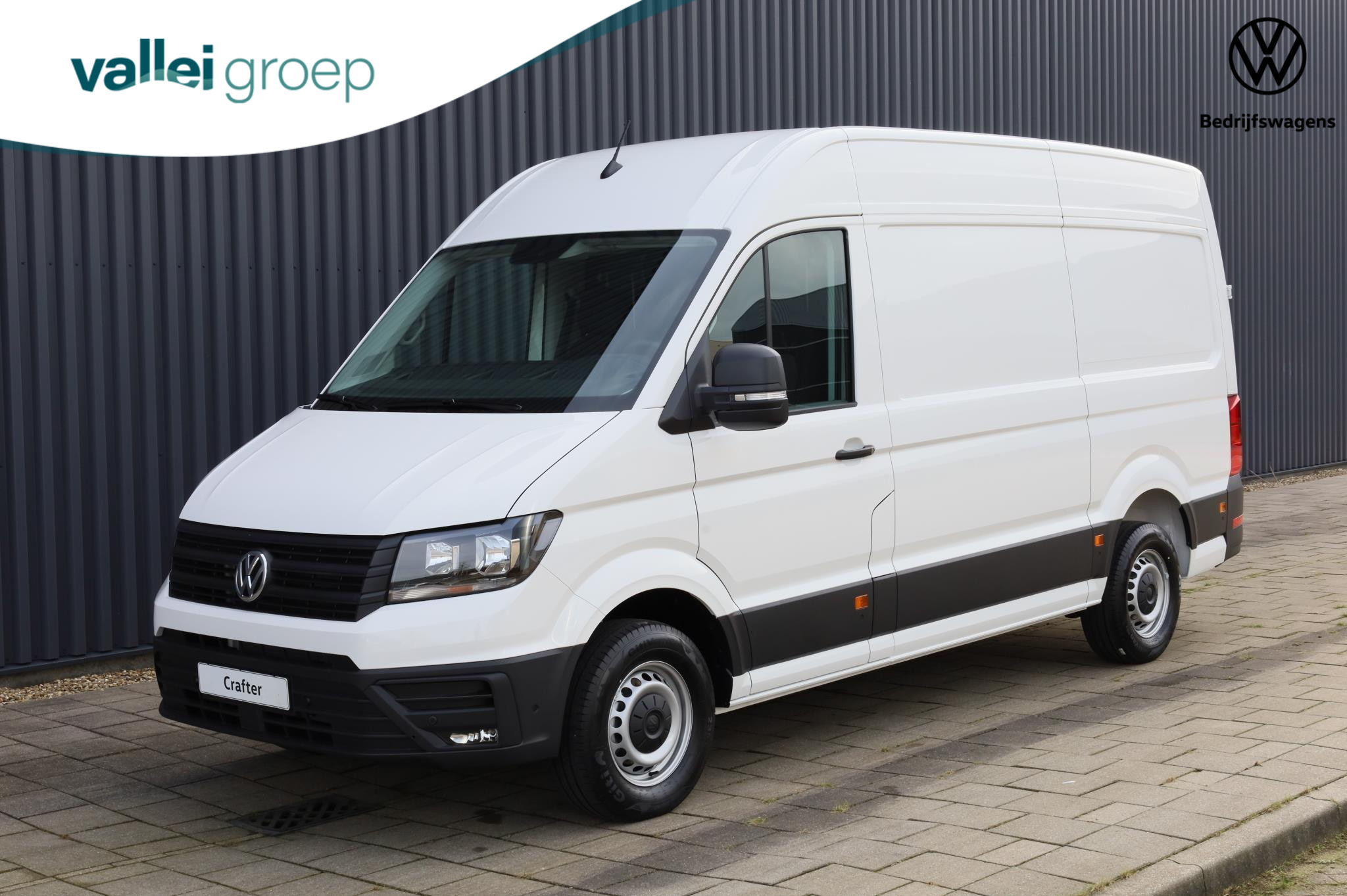 Volkswagen Crafter L3 2.0 TDI EU6 177PK DSG Highline GVW 3.0T WB 3640 MM | Airco | Trekhaak | Bijrijdersbank | Cruise control | PDC voor en achter | Achteruitrijcamera