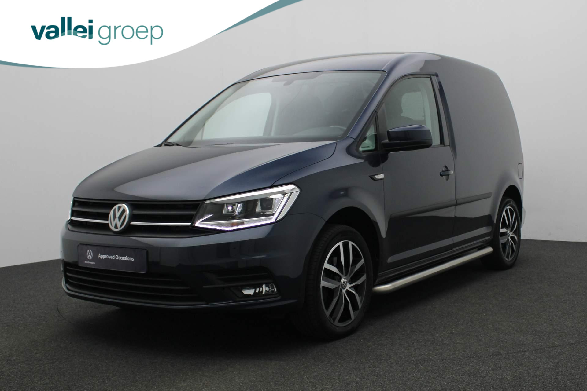 Volkswagen Caddy 2.0 TDI 102PK DSG L1H1 BMT C-Edition | Navi | Trekhaak | Lat om lat | Xenon | 17 inch | ACC | Parkeersensoren achter | Apple Carplay / Android Auto | Alarm