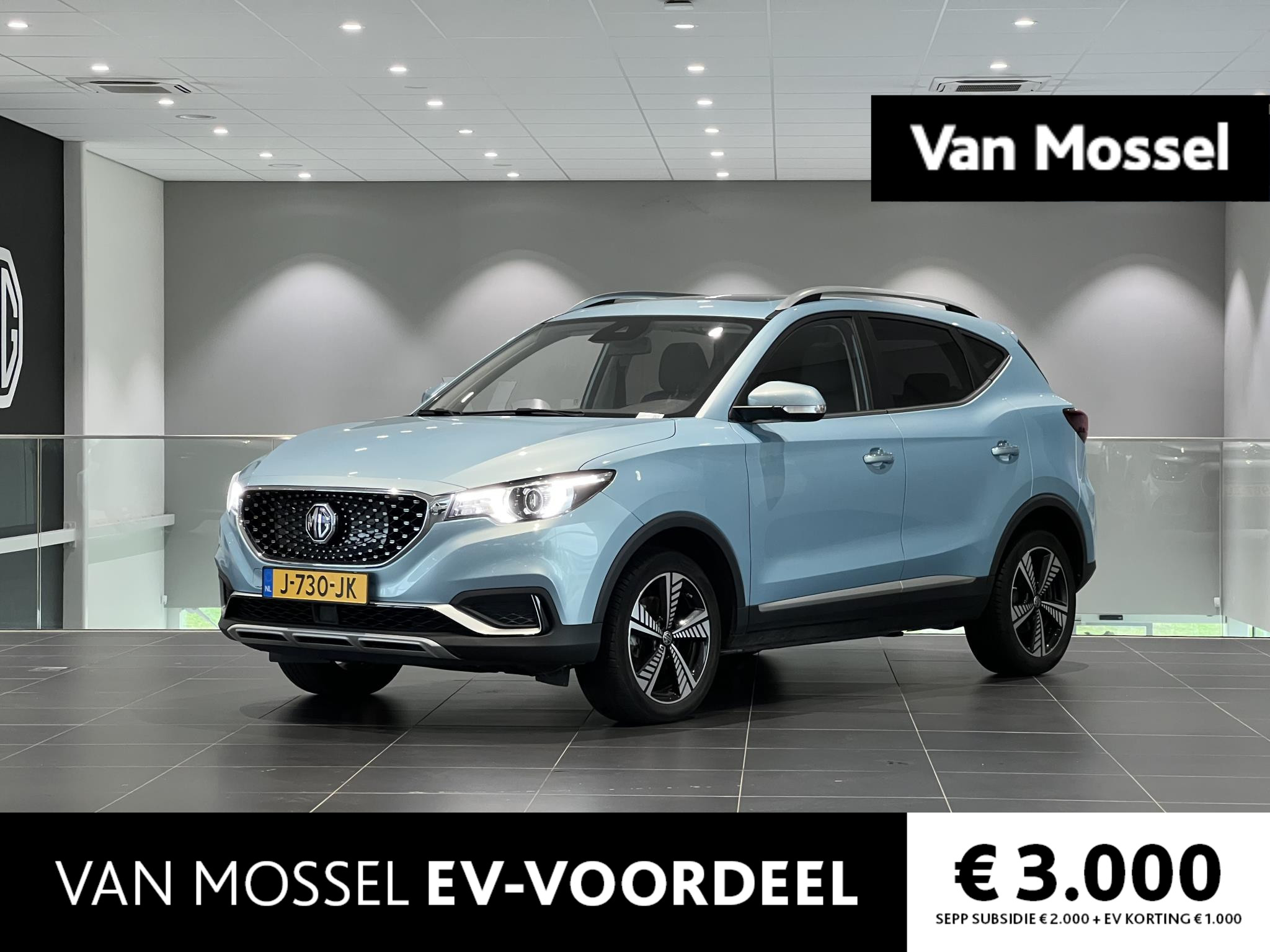 MG ZS-EV Luxury 45 kWh | 1e-Eigenaar | Leder | Navi | Panoramadak | Apple CarPlay | Camera |