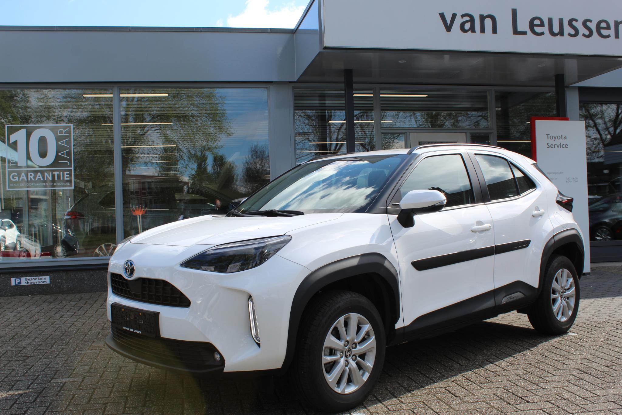 Toyota Yaris Cross 1.5 HYBRID STOEL-STUUR & WISSERVERW. HEAD-UP DISPLAY EL-ACHTERKLEP KEYLESS