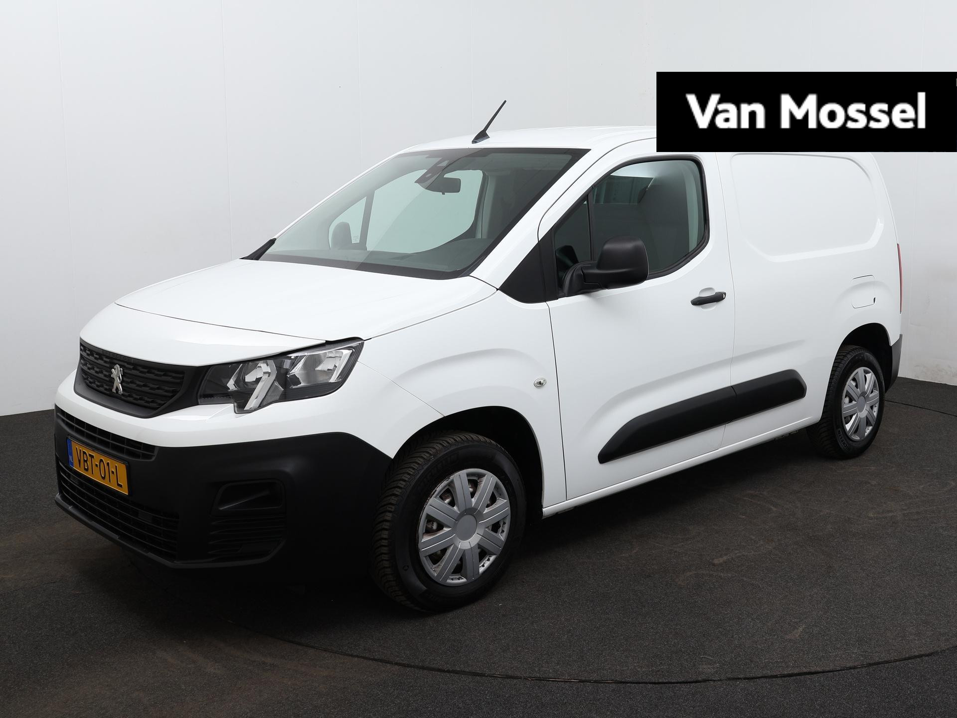 Peugeot Partner 1.5 BlueHDI Pro | Airco | MediaPakket | Rechter kant Ruit  | Super nette bus !